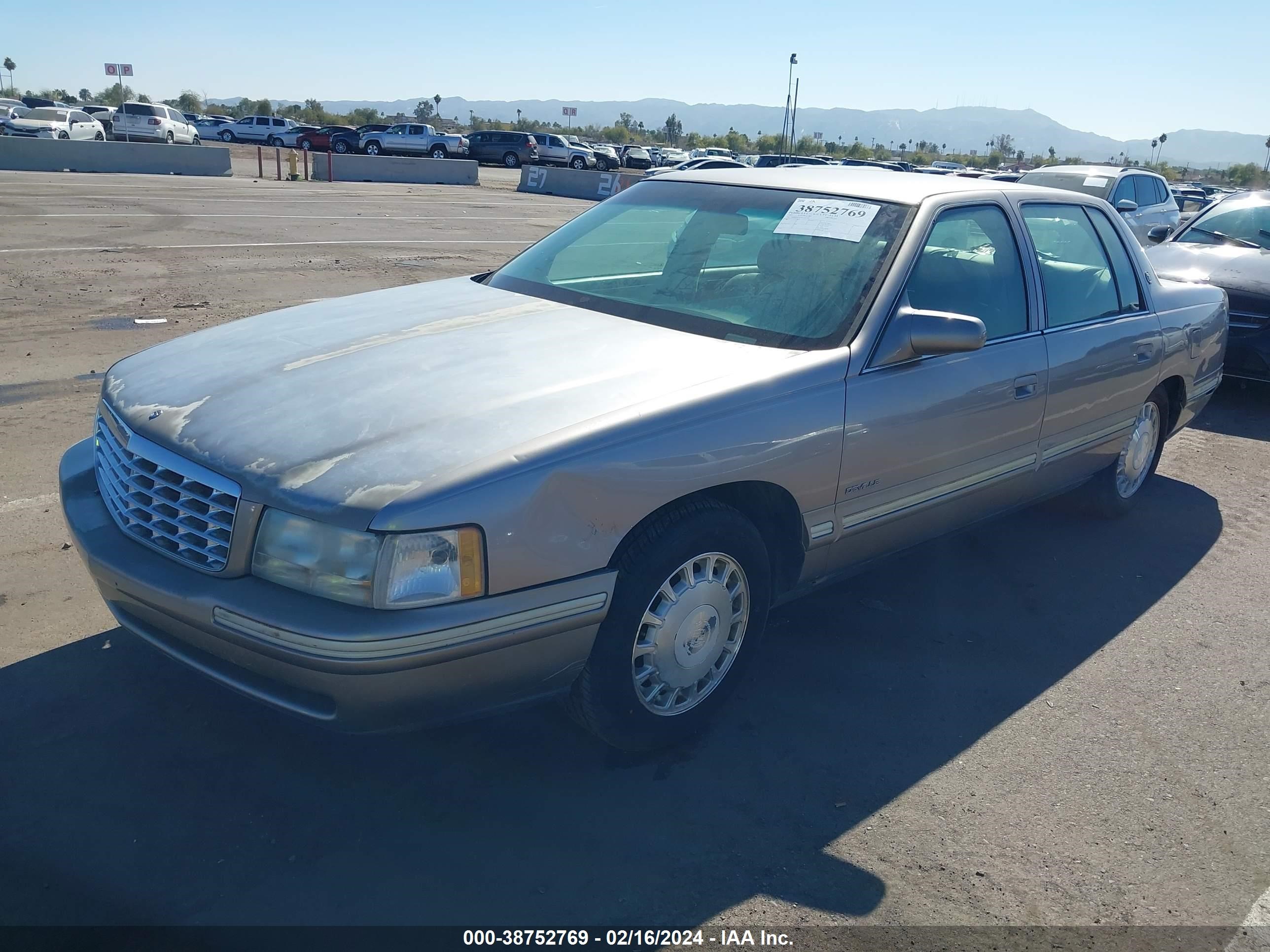 Photo 1 VIN: 1G6KD52Y9VU221659 - CADILLAC DE VILLE 