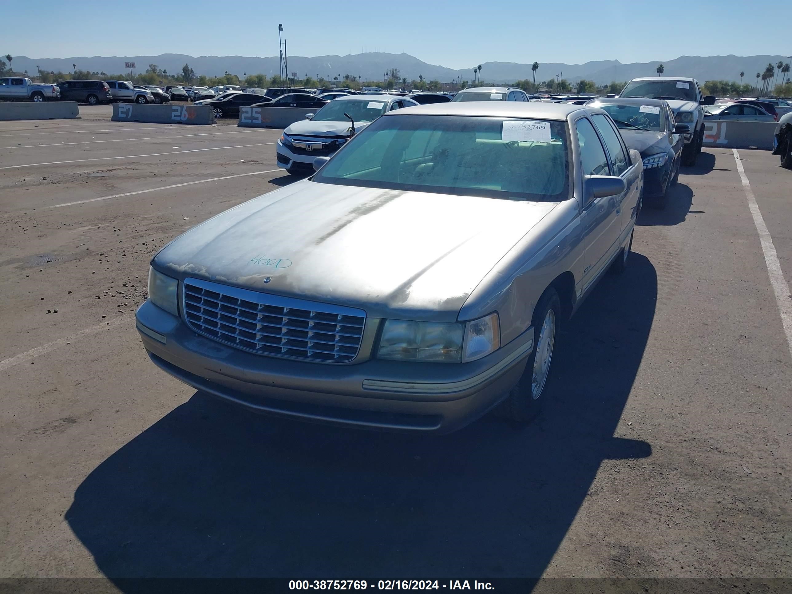 Photo 5 VIN: 1G6KD52Y9VU221659 - CADILLAC DE VILLE 