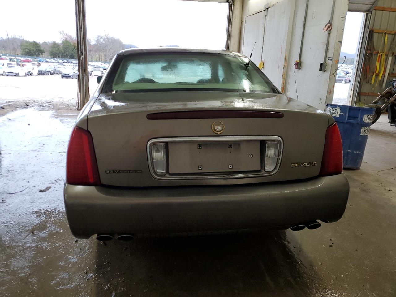 Photo 5 VIN: 1G6KD54Y03U104725 - CADILLAC DE VILLE 