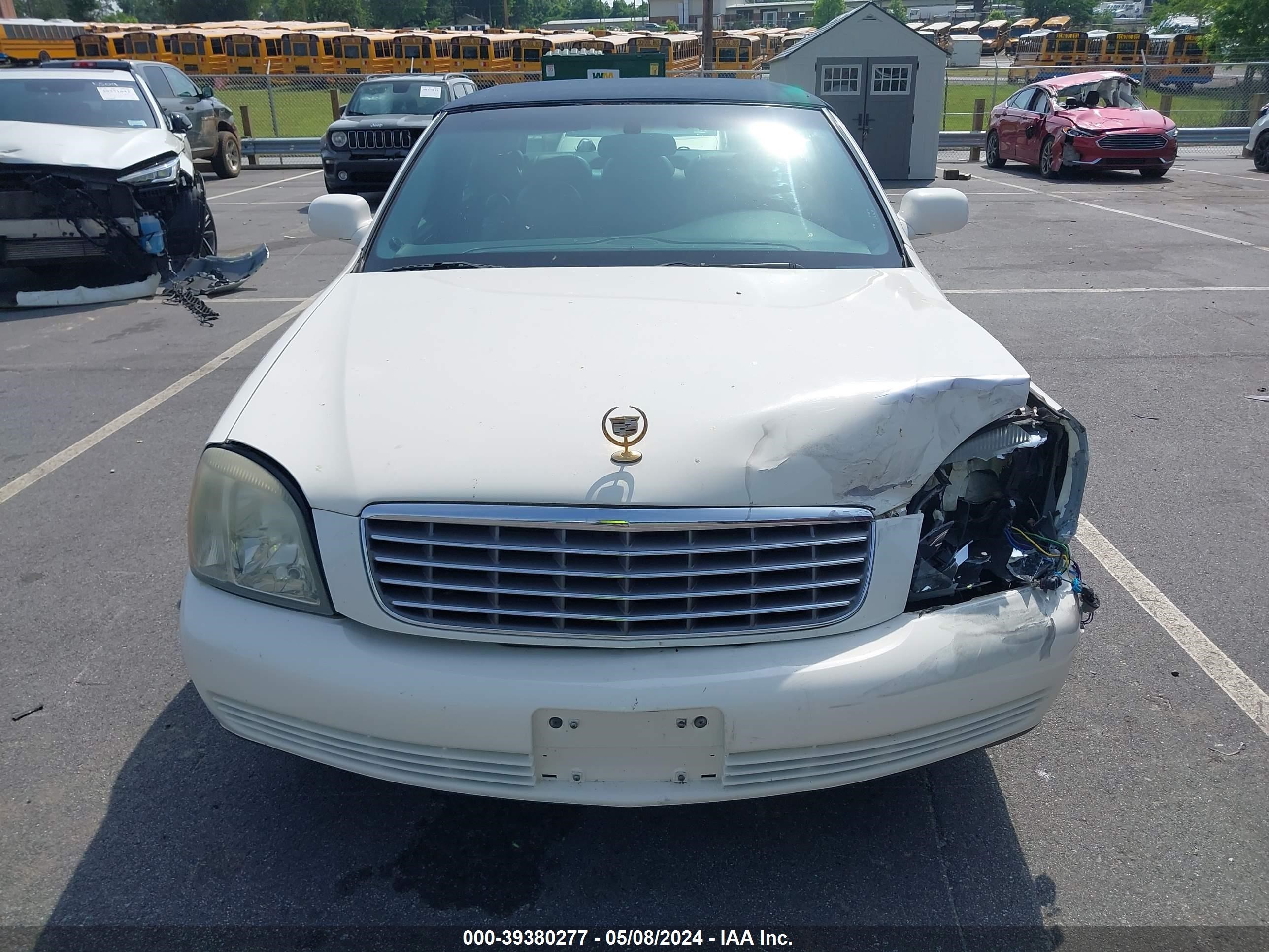 Photo 11 VIN: 1G6KD54Y04U131585 - CADILLAC DE VILLE 