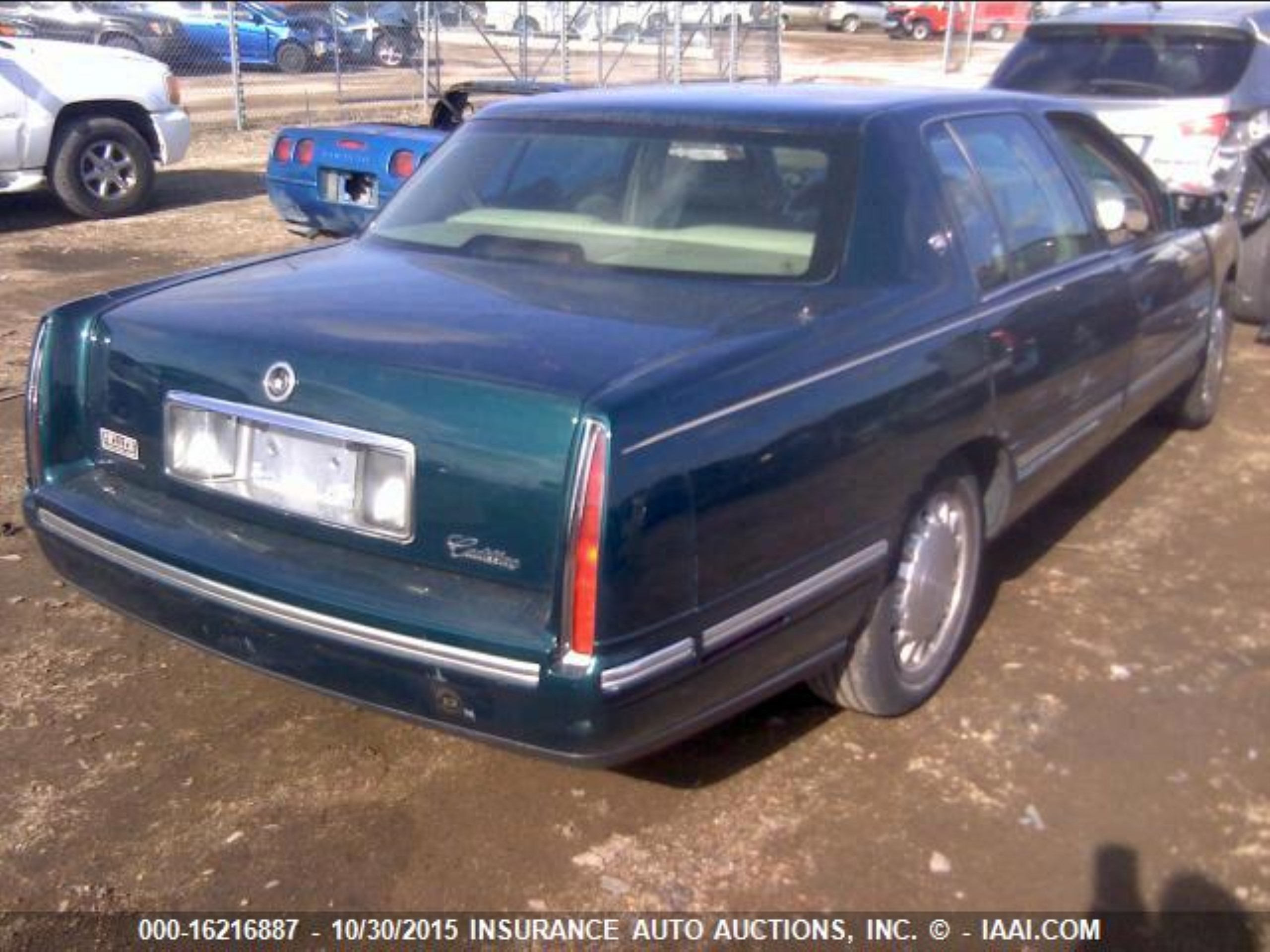 Photo 3 VIN: 1G6KD54Y0WU702141 - CADILLAC DE VILLE 