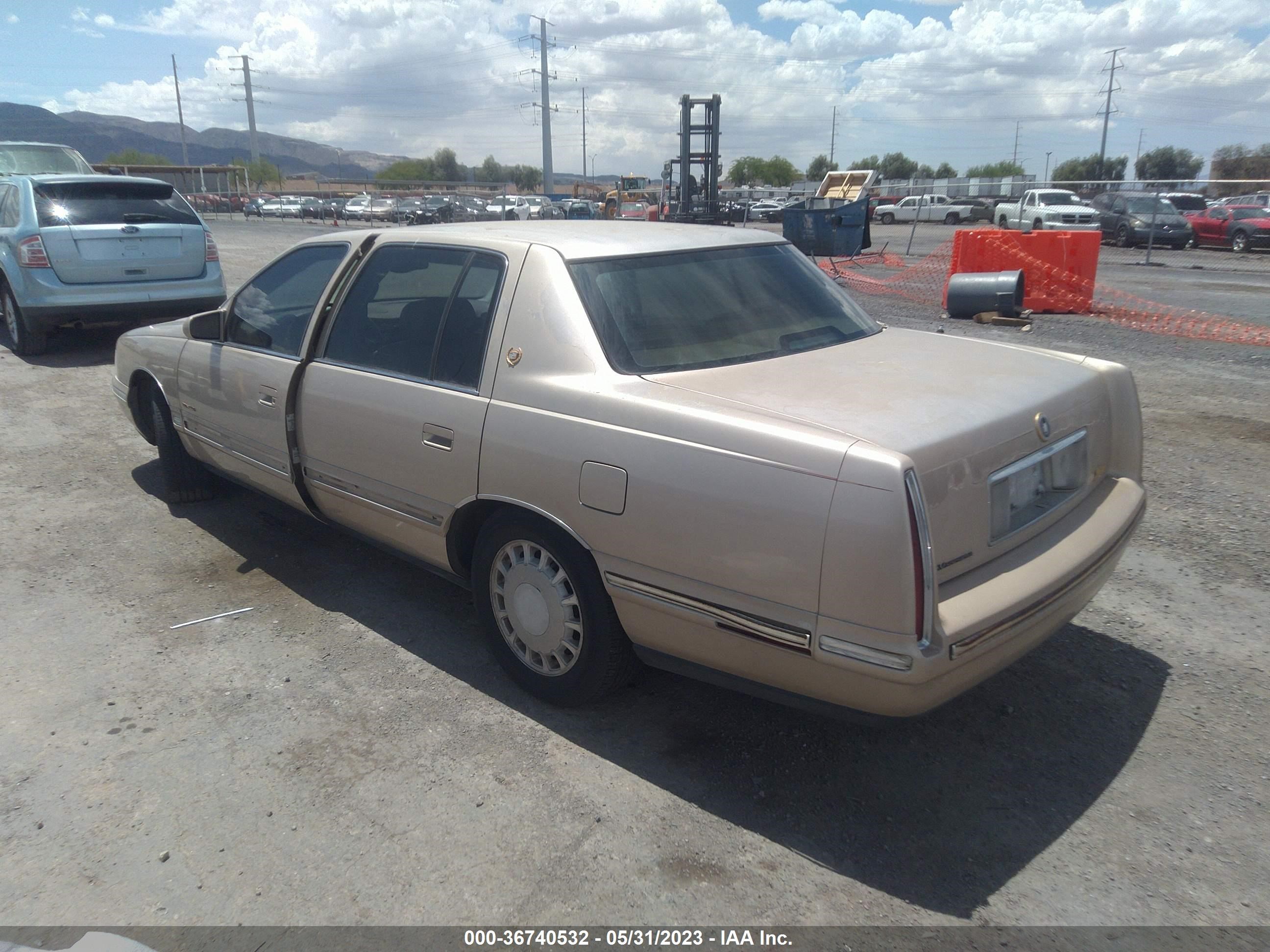 Photo 2 VIN: 1G6KD54Y0WU789765 - CADILLAC DE VILLE 