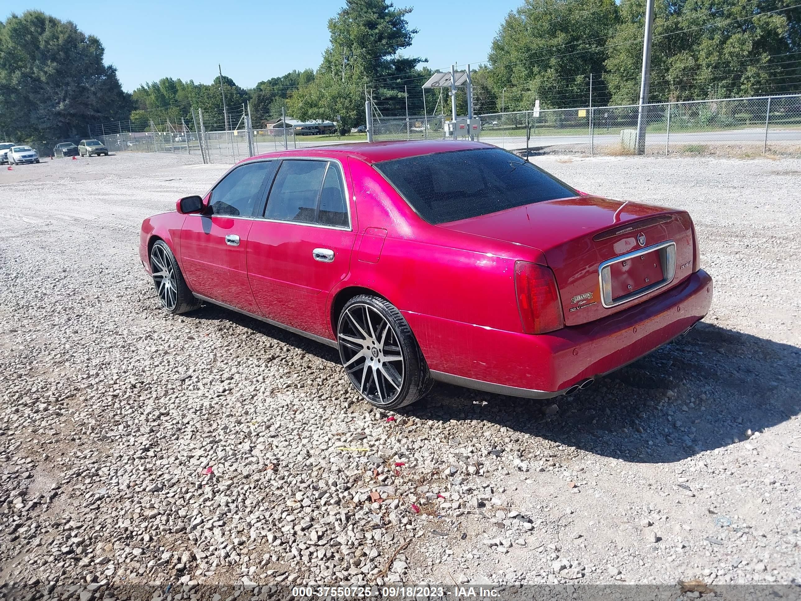 Photo 2 VIN: 1G6KD54Y13U201982 - CADILLAC DE VILLE 