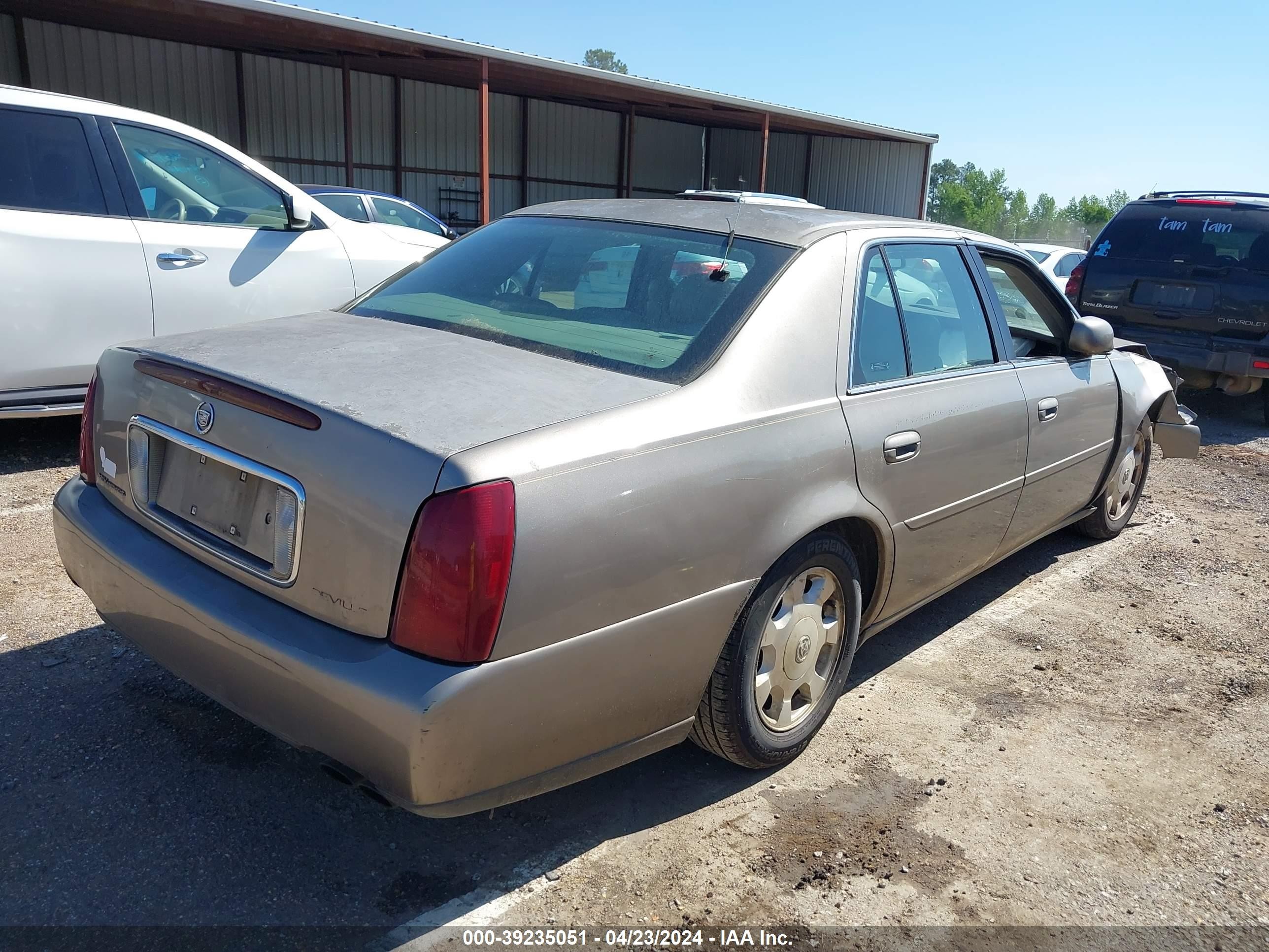 Photo 3 VIN: 1G6KD54Y22U110010 - CADILLAC DE VILLE 