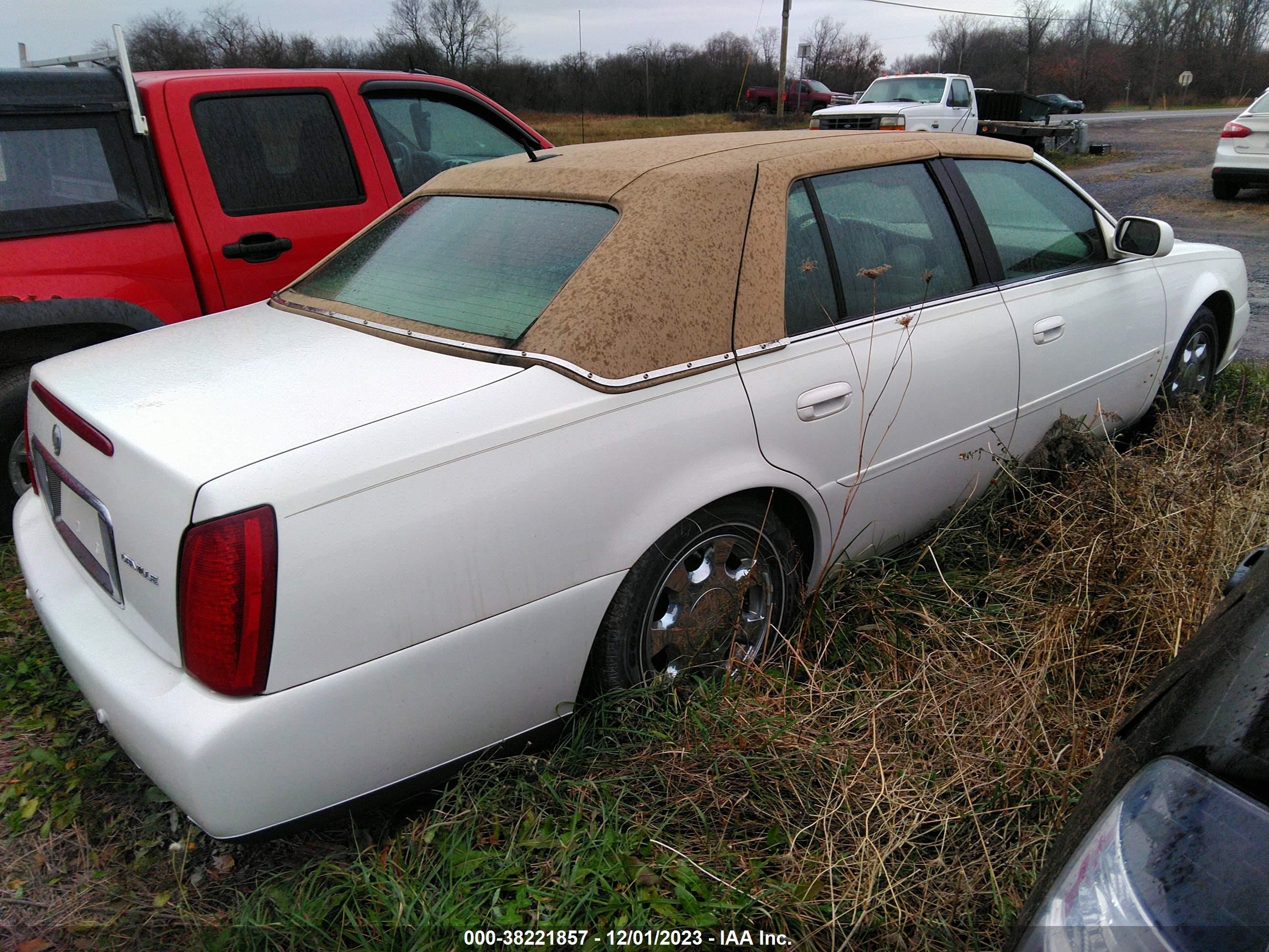 Photo 3 VIN: 1G6KD54Y25U147000 - CADILLAC DE VILLE 