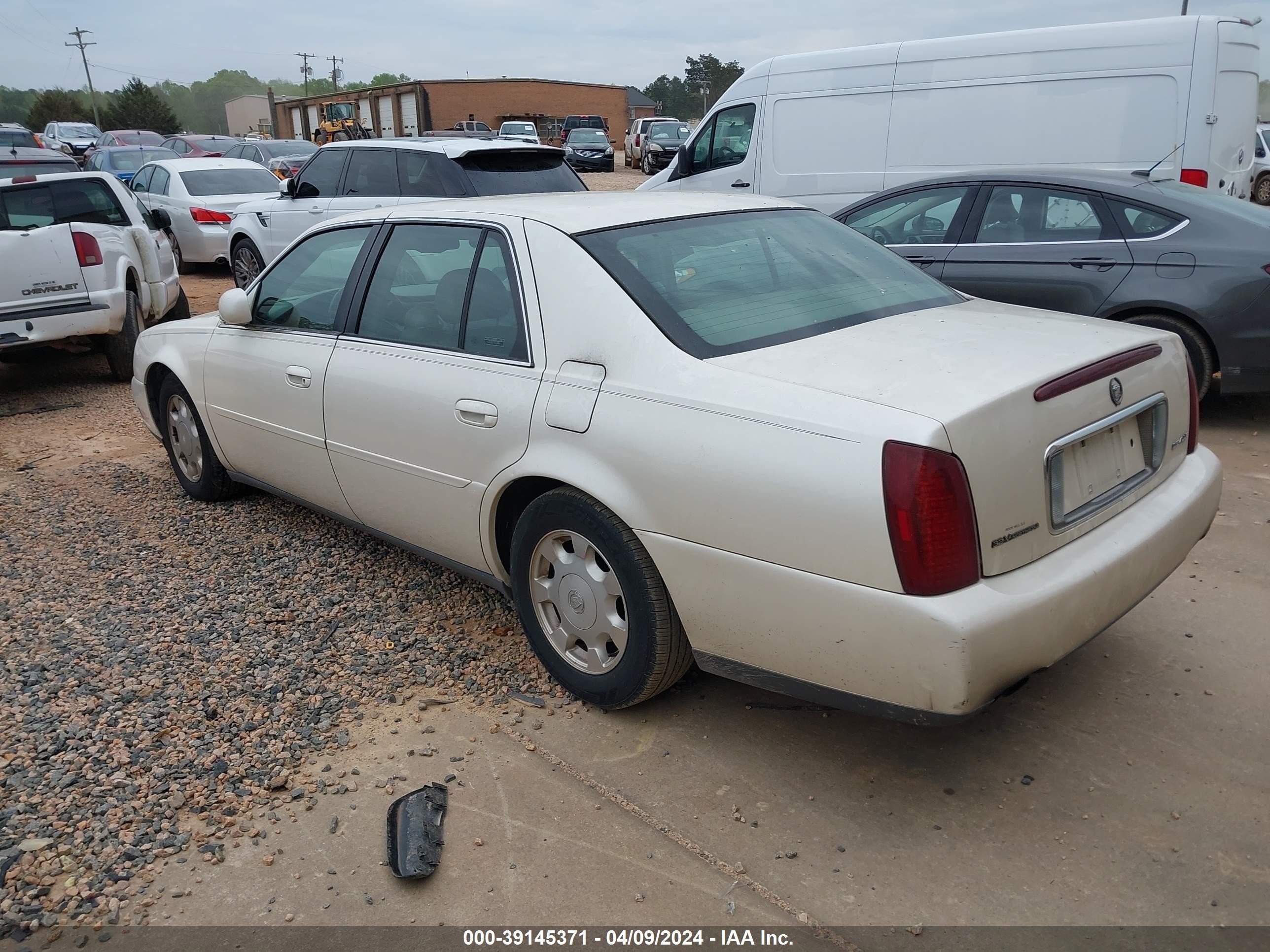 Photo 2 VIN: 1G6KD54Y3YU280434 - CADILLAC DE VILLE 