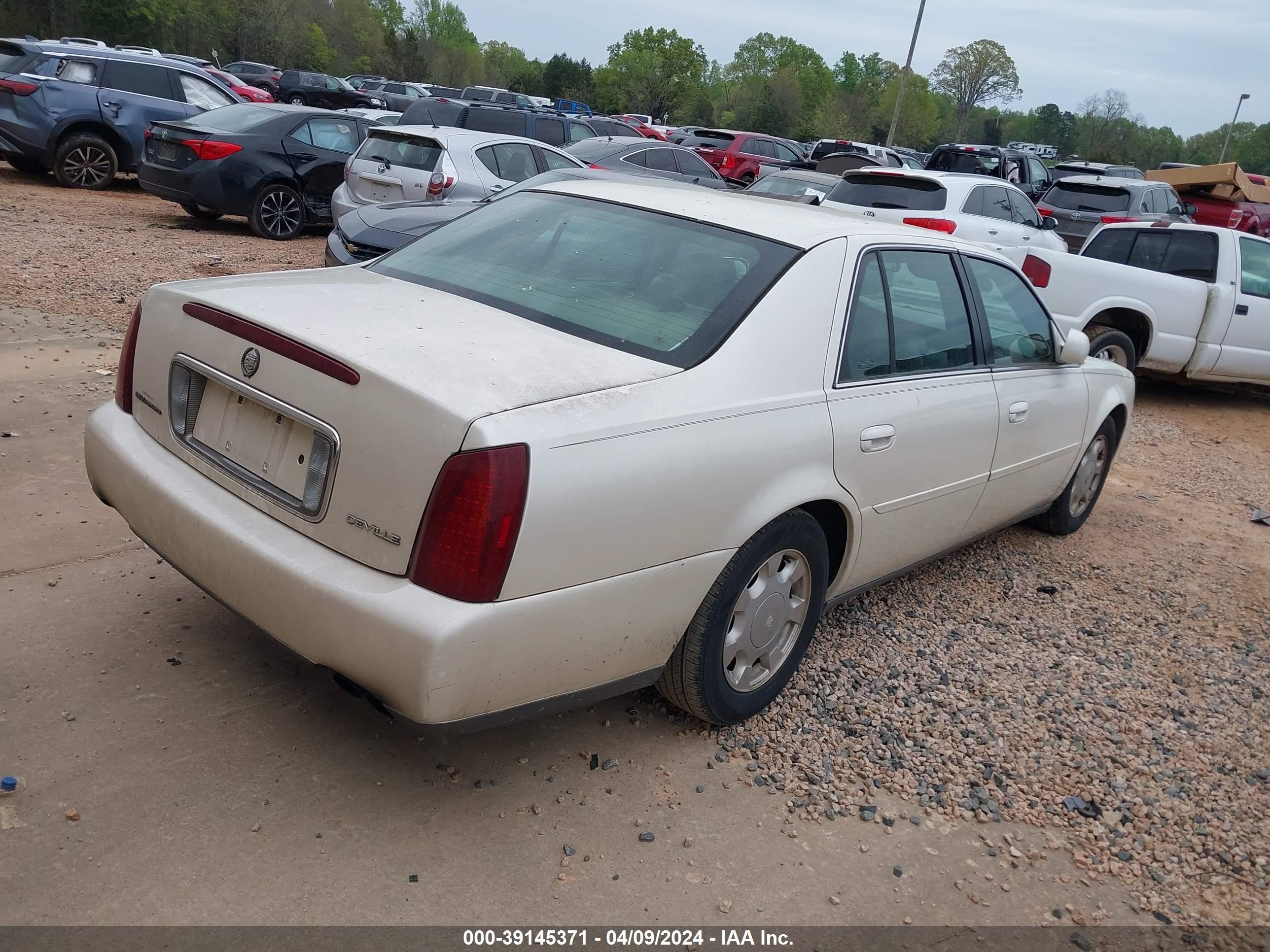 Photo 3 VIN: 1G6KD54Y3YU280434 - CADILLAC DE VILLE 