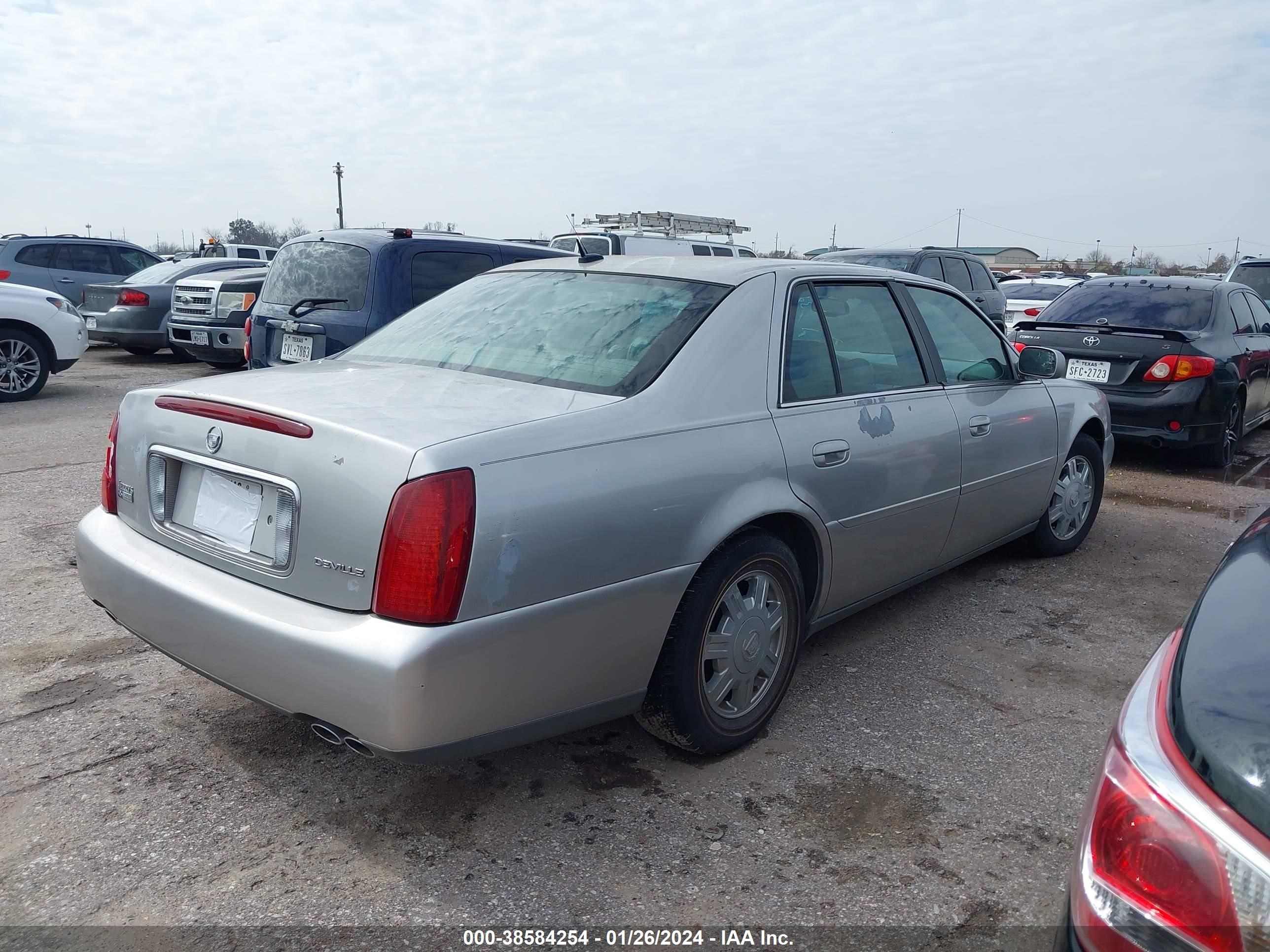 Photo 3 VIN: 1G6KD54Y45U214180 - CADILLAC DE VILLE 