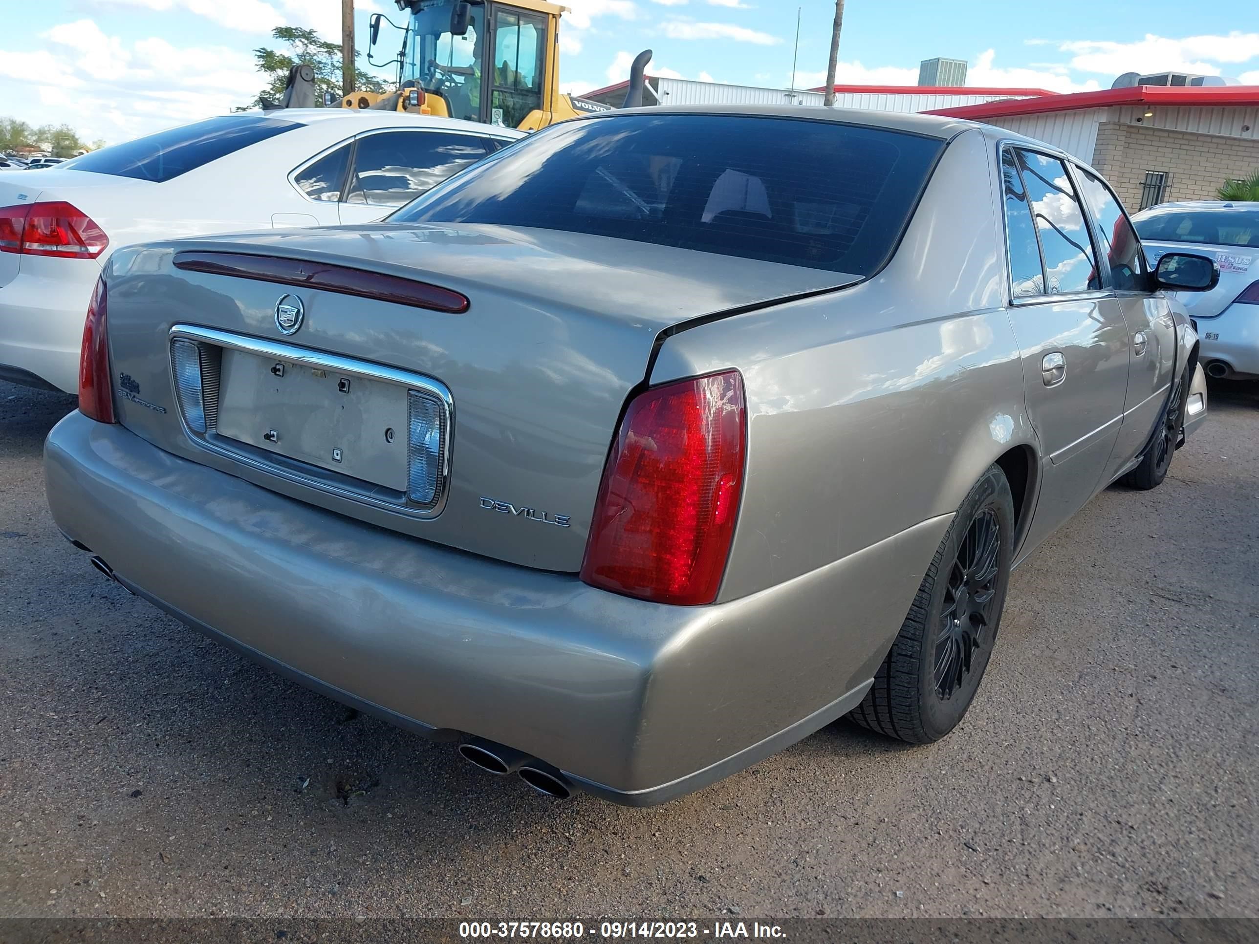 Photo 3 VIN: 1G6KD54Y53U174401 - CADILLAC DE VILLE 