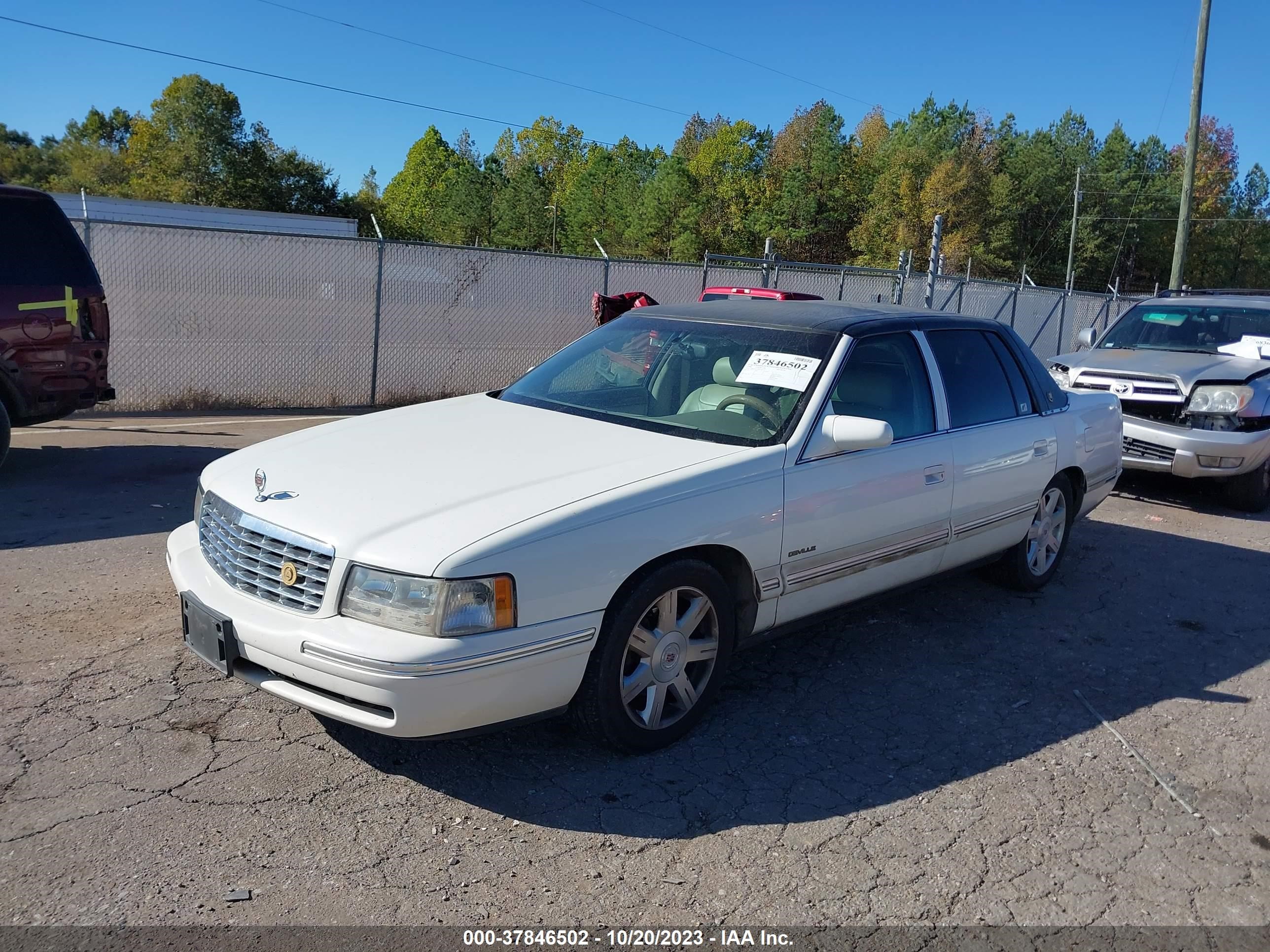 Photo 1 VIN: 1G6KD54Y5WU701115 - CADILLAC DE VILLE 