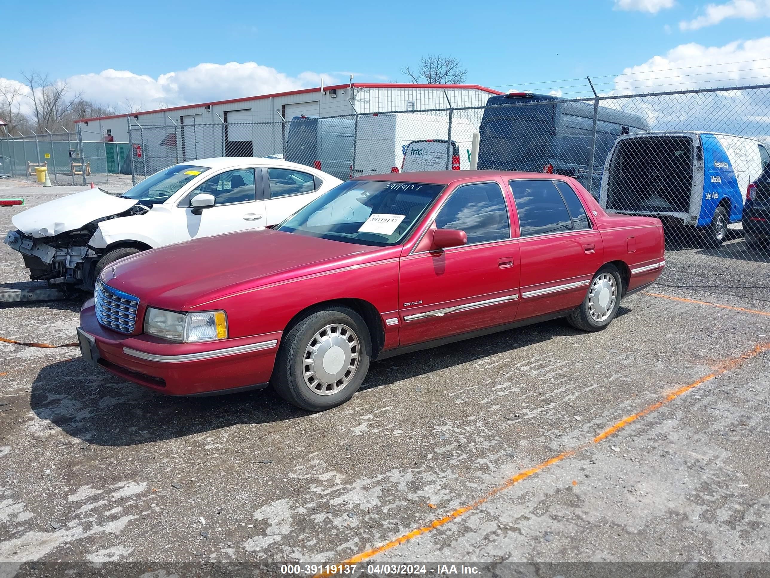 Photo 1 VIN: 1G6KD54Y5WU801389 - CADILLAC DE VILLE 