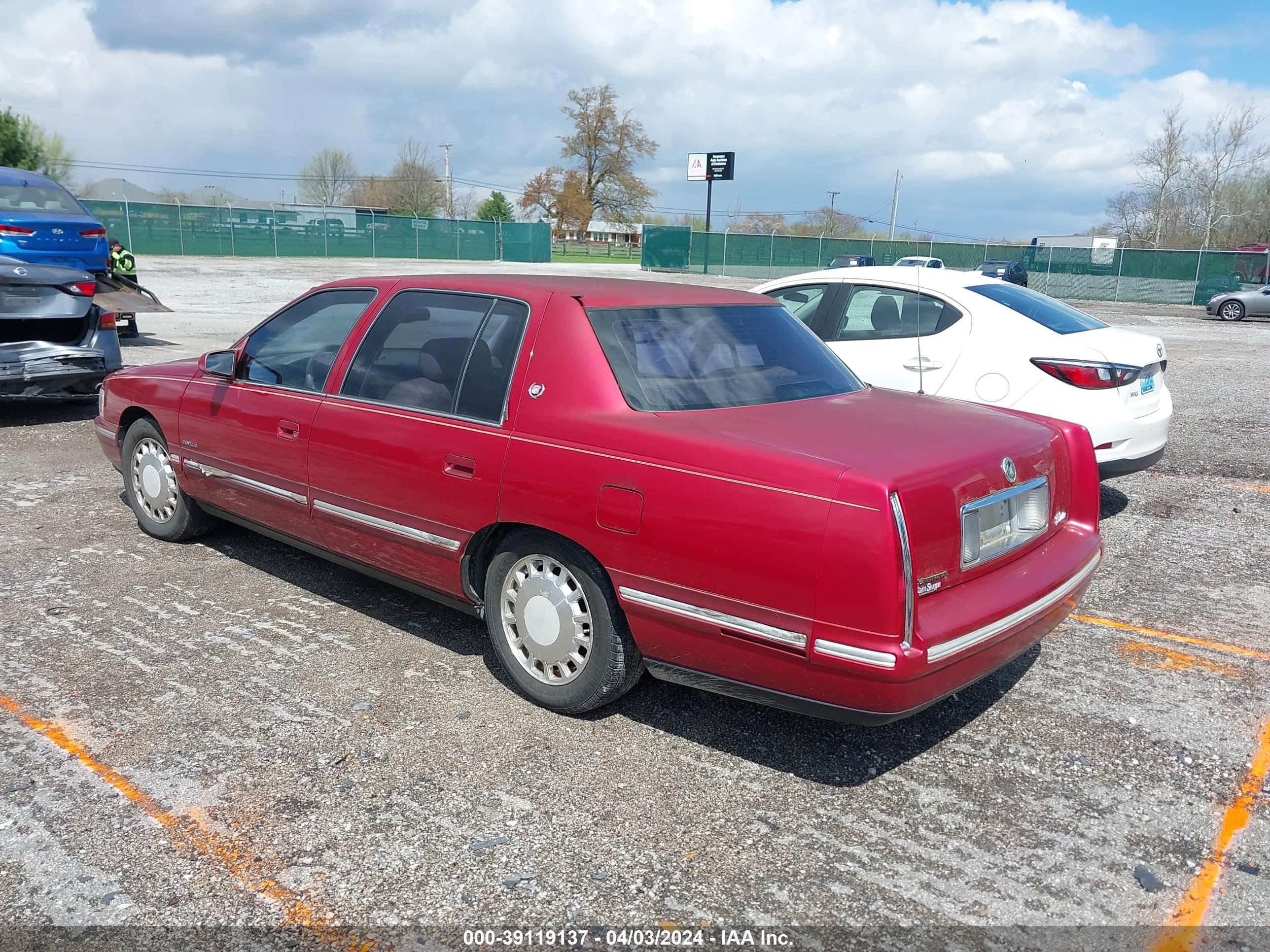 Photo 2 VIN: 1G6KD54Y5WU801389 - CADILLAC DE VILLE 