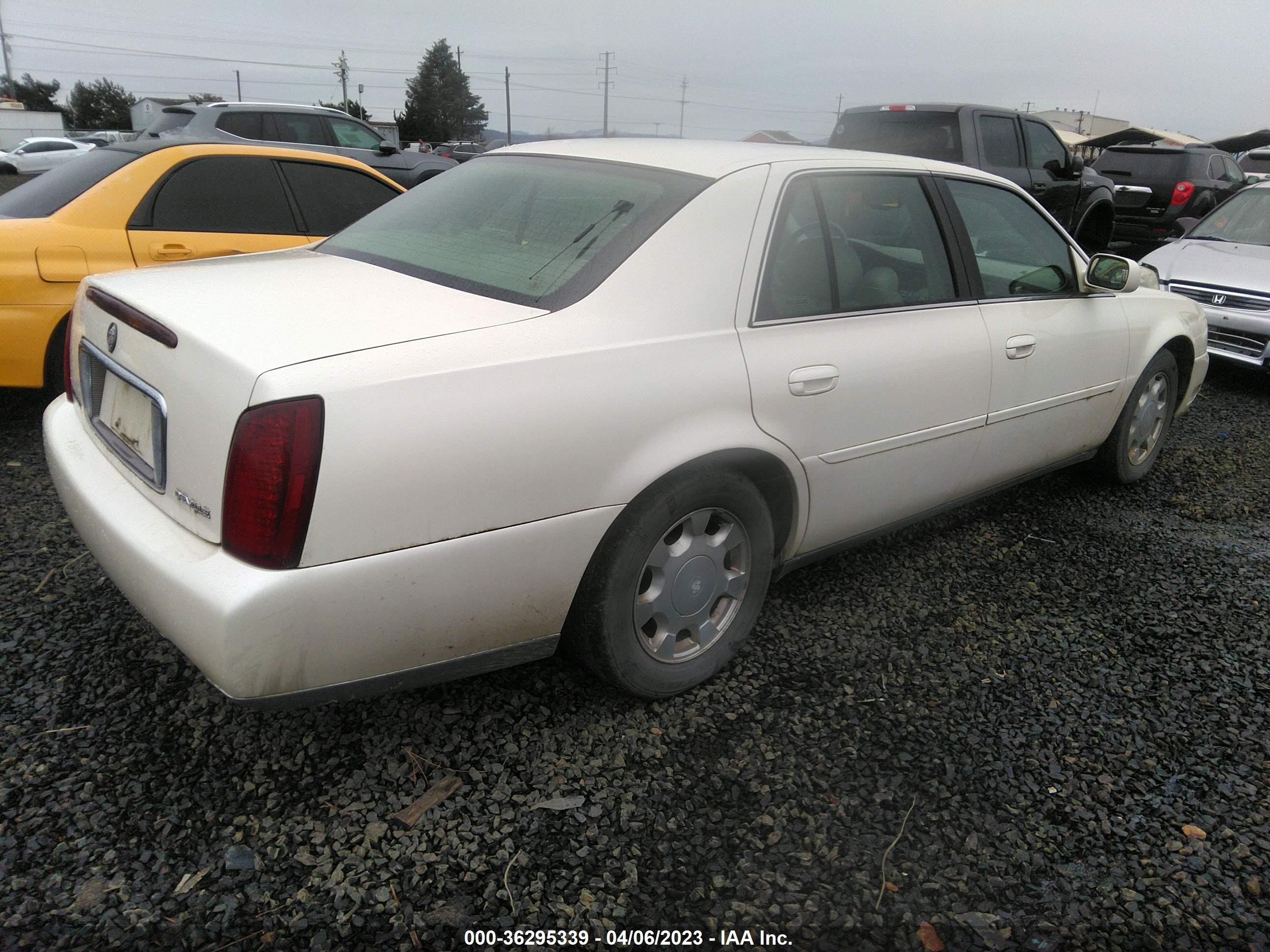 Photo 3 VIN: 1G6KD54Y5YU269872 - CADILLAC DE VILLE 