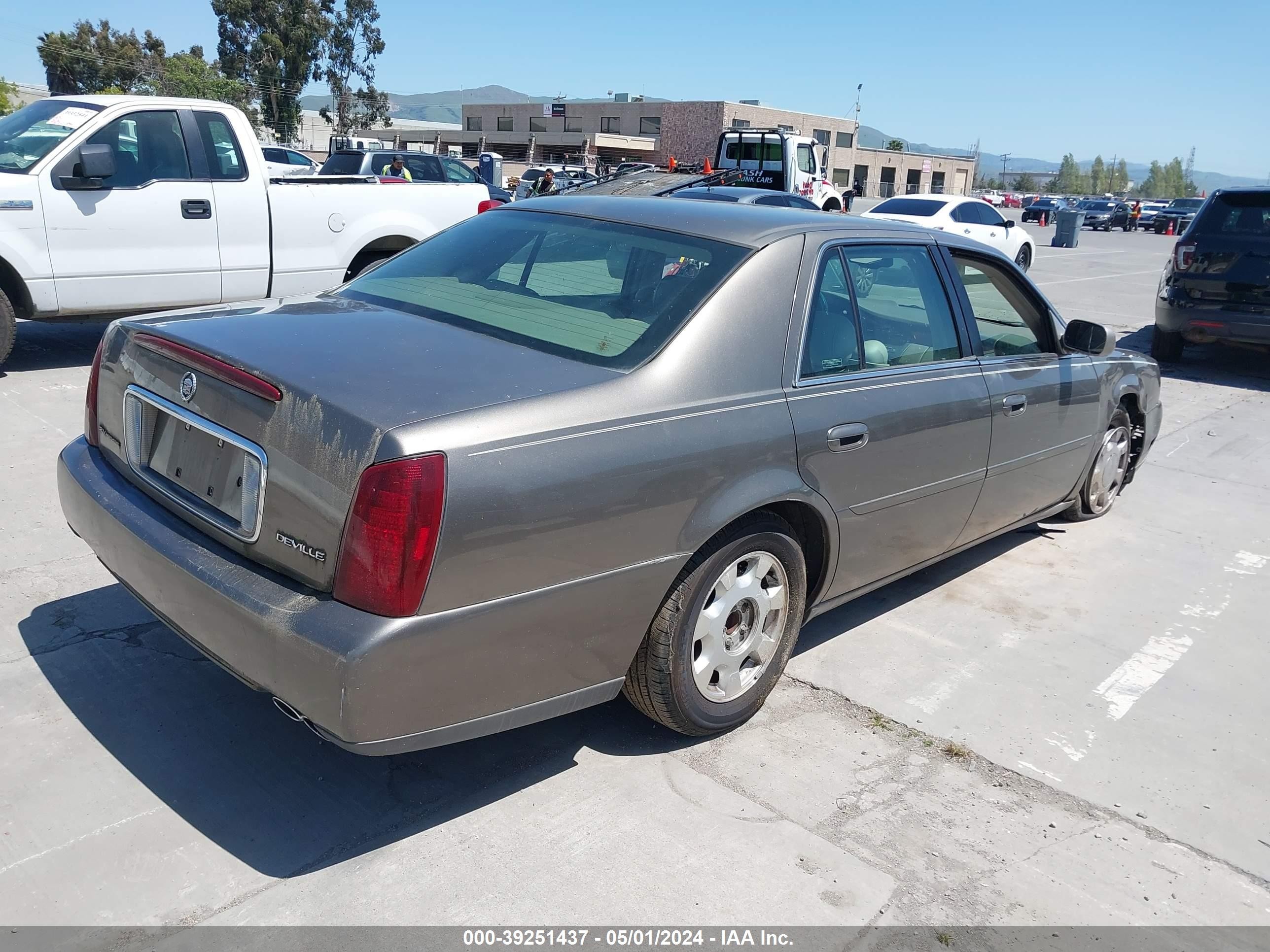 Photo 3 VIN: 1G6KD54Y6YU251008 - CADILLAC DE VILLE 