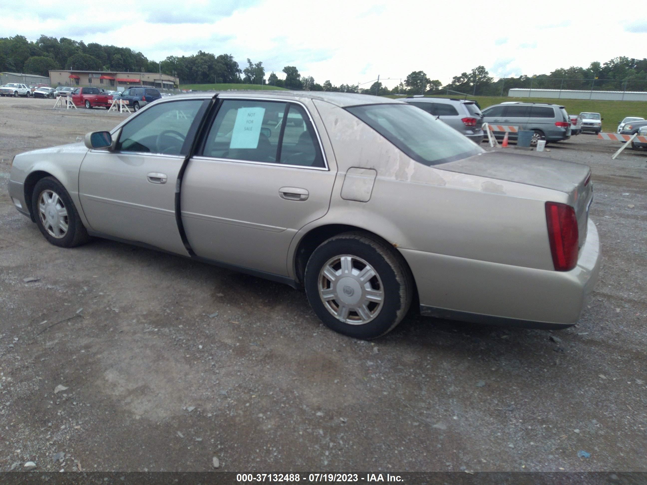 Photo 2 VIN: 1G6KD54Y74U177723 - CADILLAC DE VILLE 