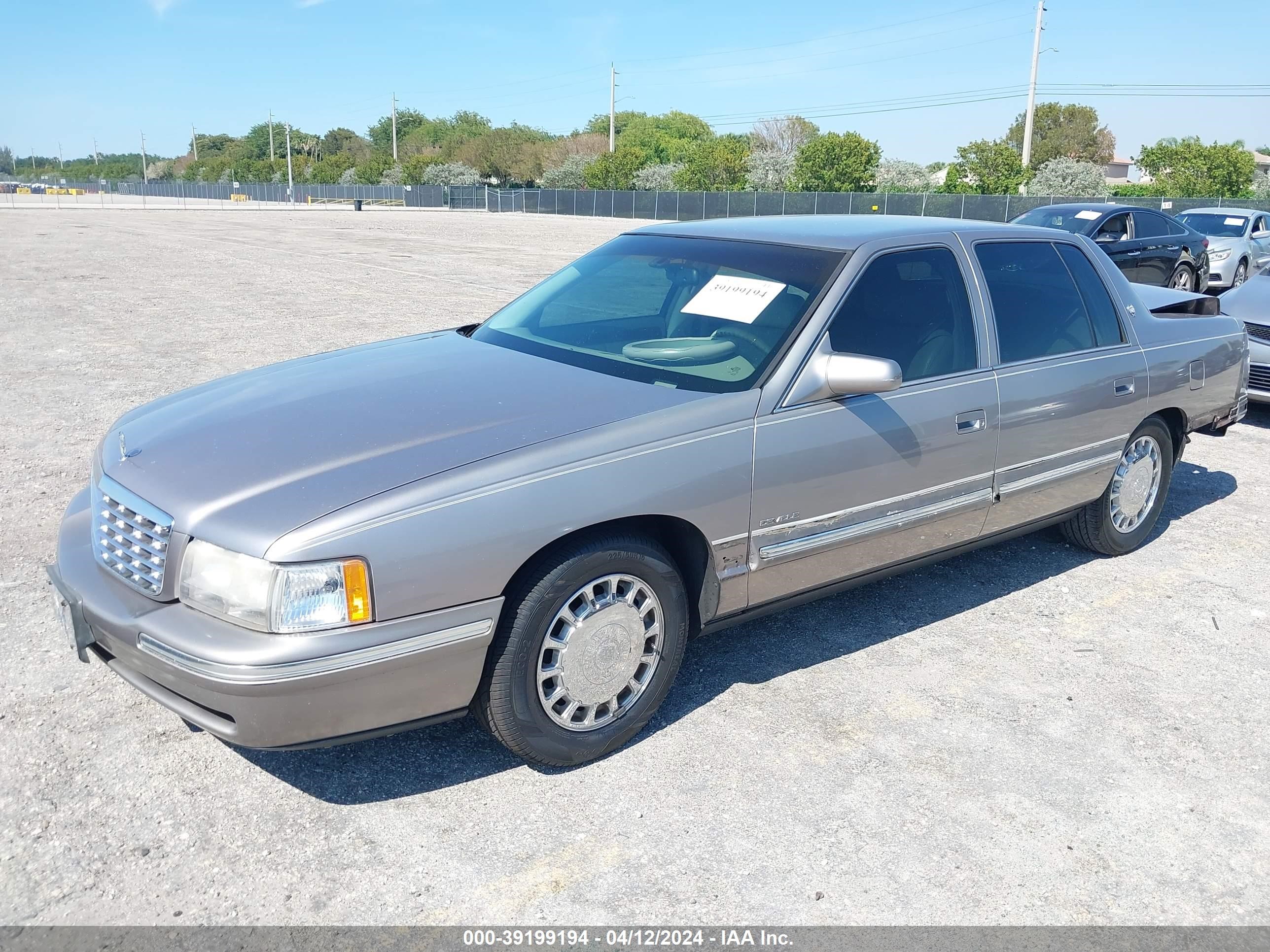 Photo 1 VIN: 1G6KD54Y7WU790914 - CADILLAC DE VILLE 