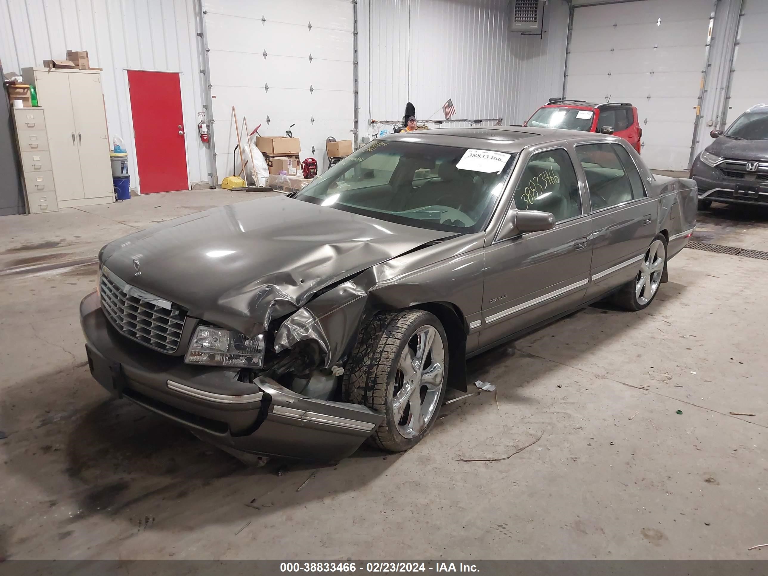 Photo 1 VIN: 1G6KD54Y7WU793876 - CADILLAC DE VILLE 