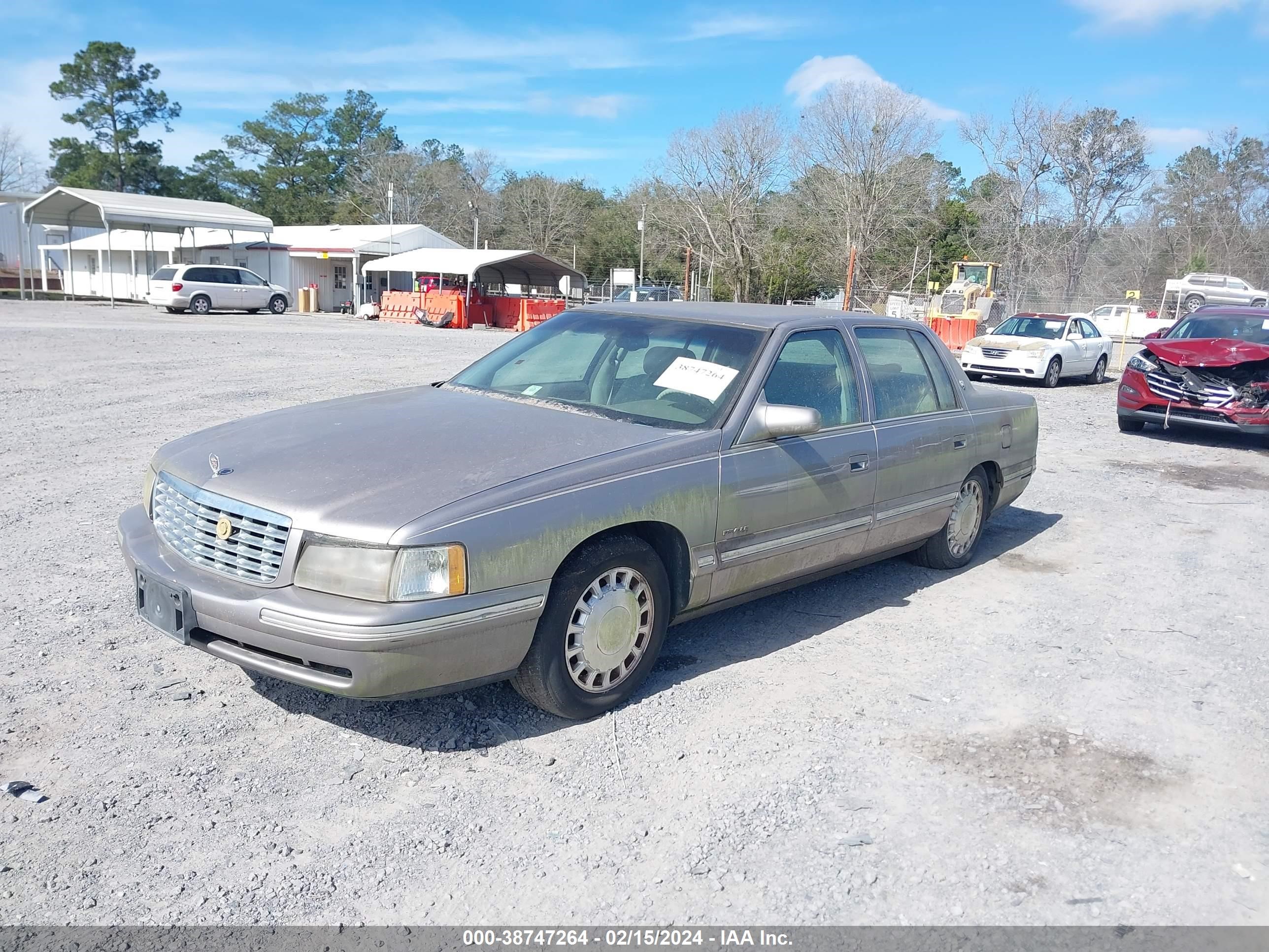 Photo 1 VIN: 1G6KD54Y7WU807842 - CADILLAC DE VILLE 