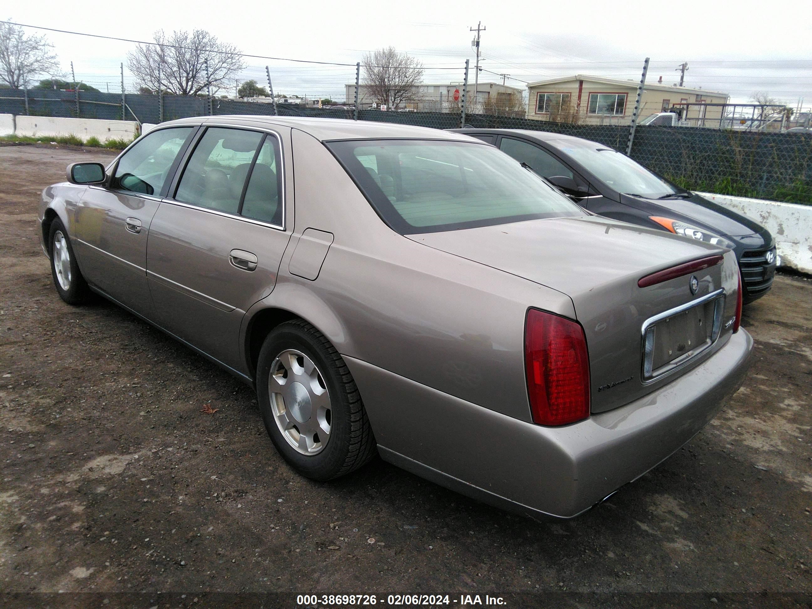 Photo 2 VIN: 1G6KD54Y91U225329 - CADILLAC DE VILLE 