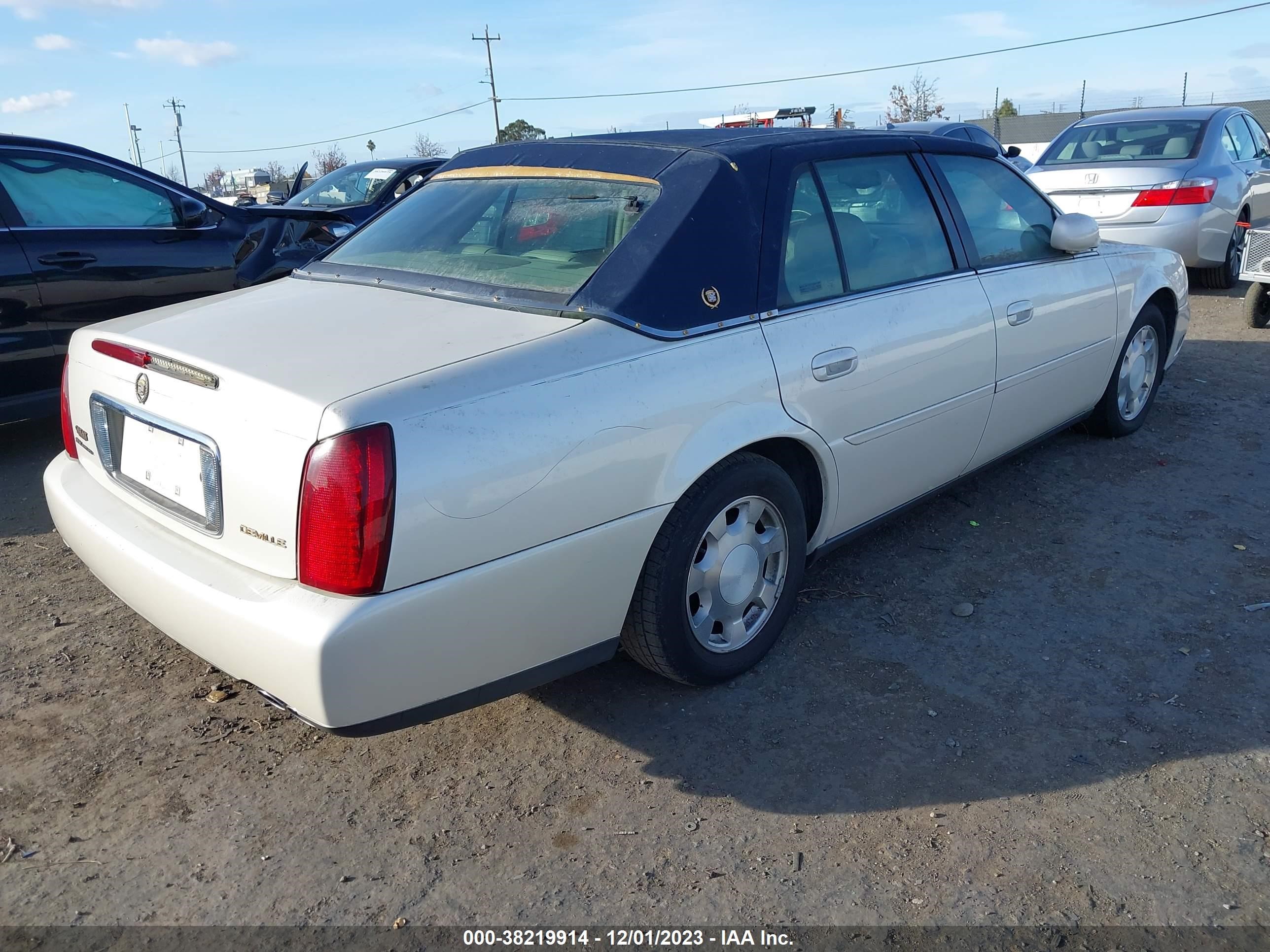 Photo 3 VIN: 1G6KD54Y91U237044 - CADILLAC DE VILLE 