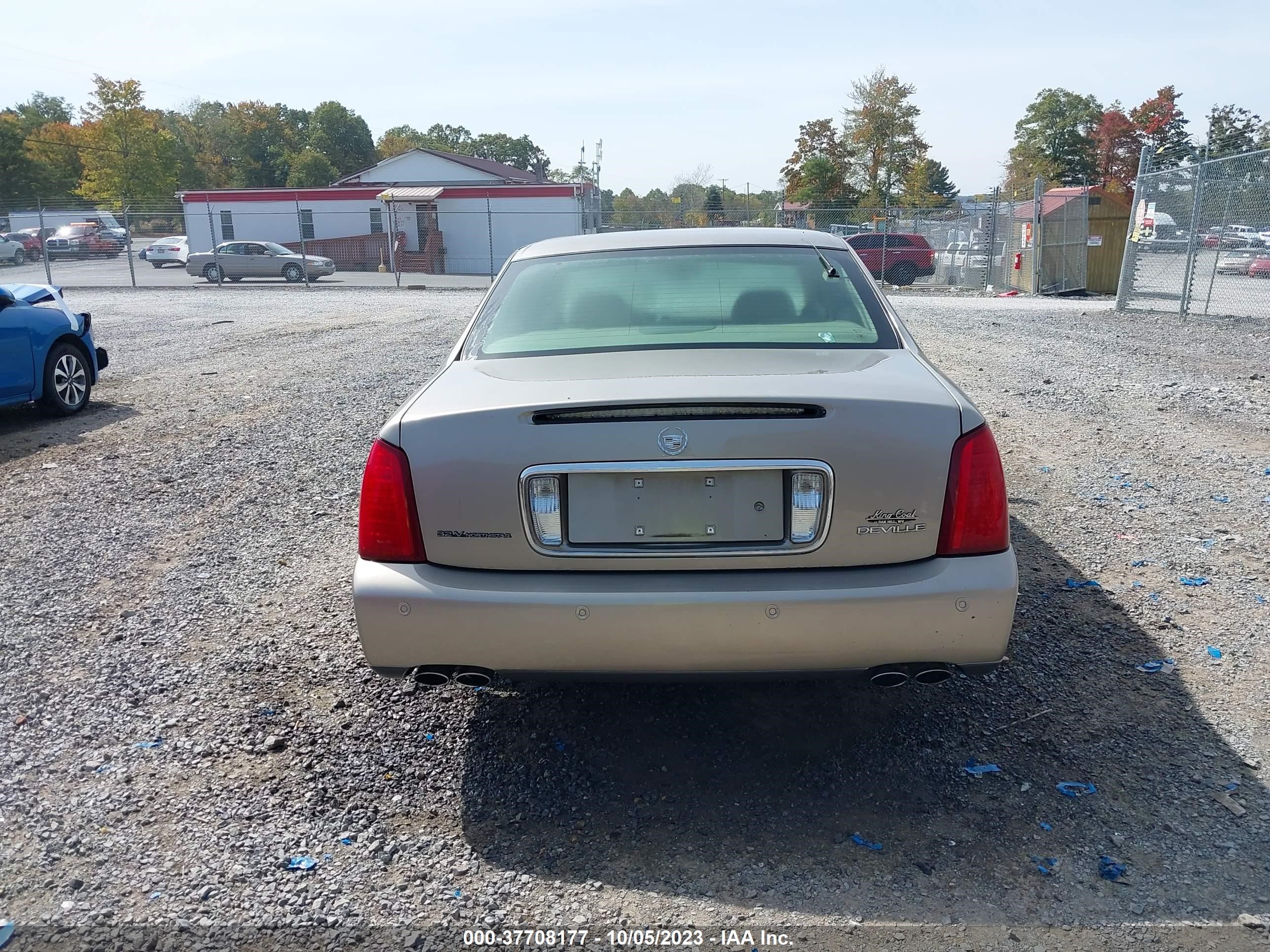 Photo 15 VIN: 1G6KD54Y93U234129 - CADILLAC DE VILLE 