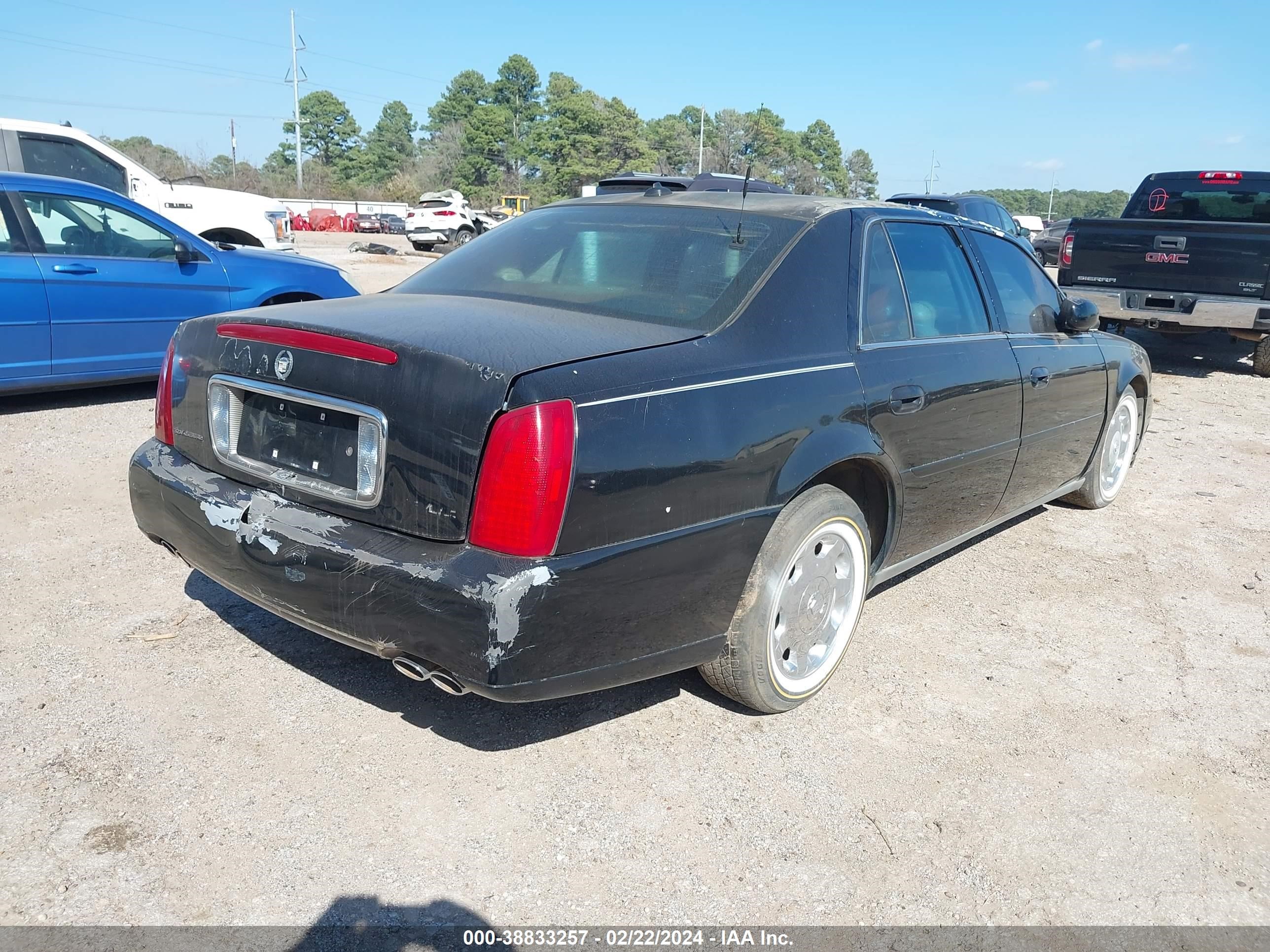 Photo 4 VIN: 1G6KD54YX3U155780 - CADILLAC DE VILLE 