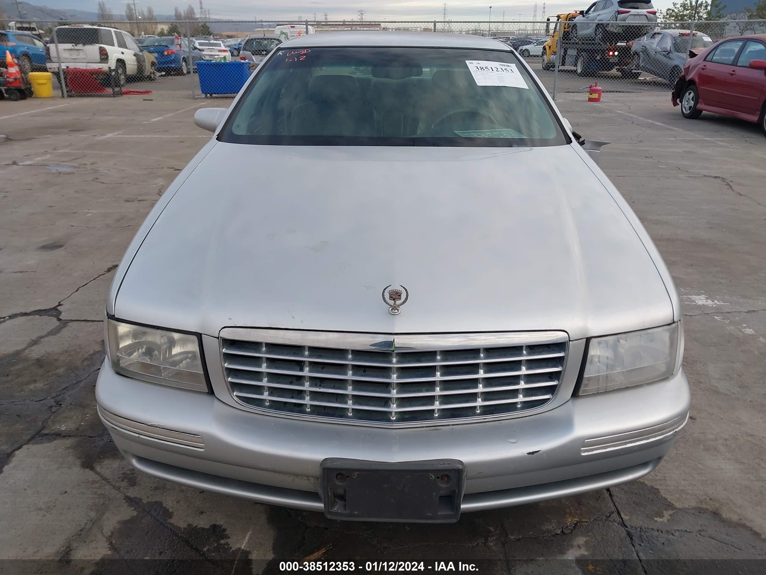 Photo 11 VIN: 1G6KD54YXXU767256 - CADILLAC DE VILLE 