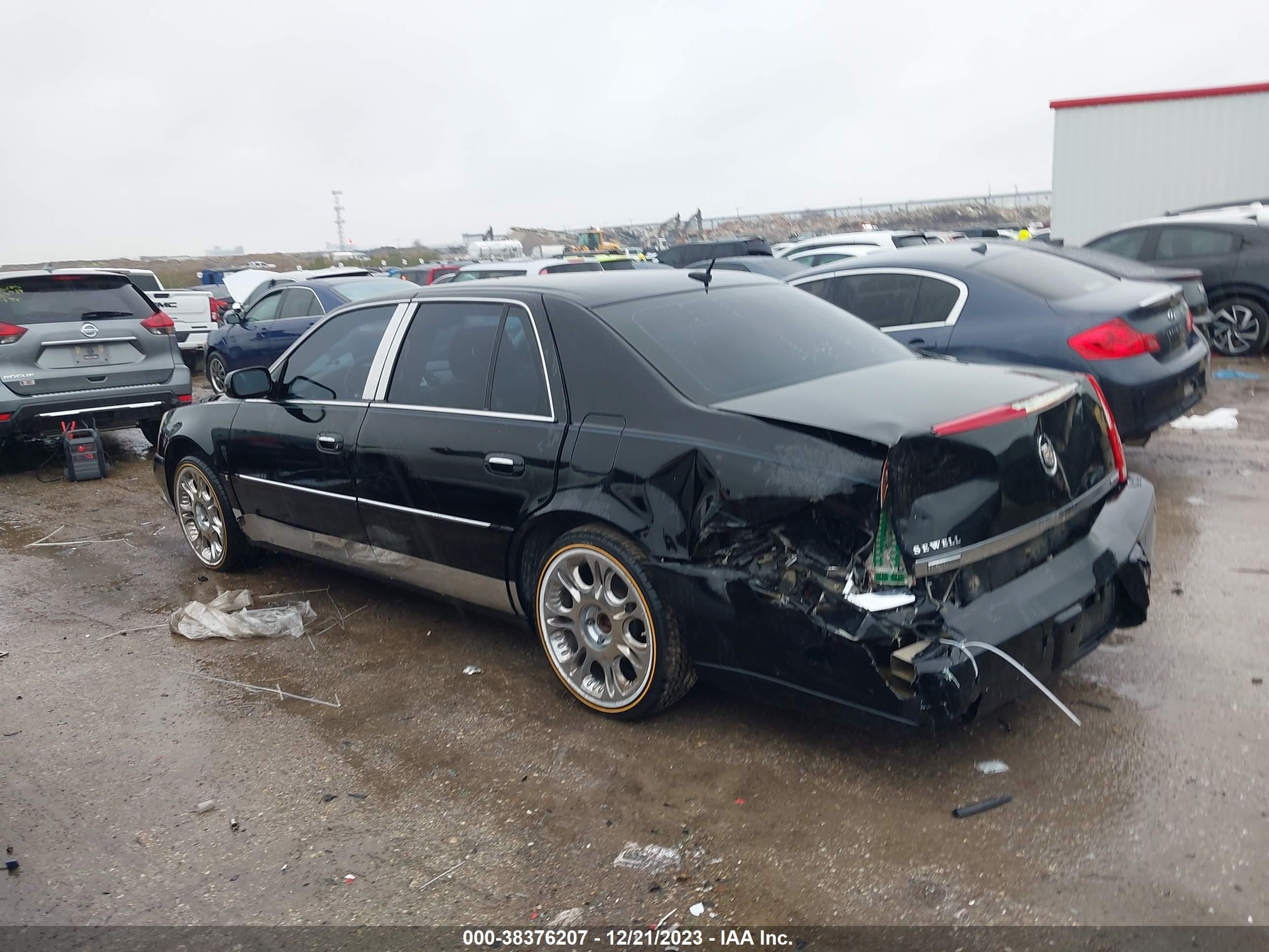 Photo 2 VIN: 1G6KD57928U135986 - CADILLAC DTS 