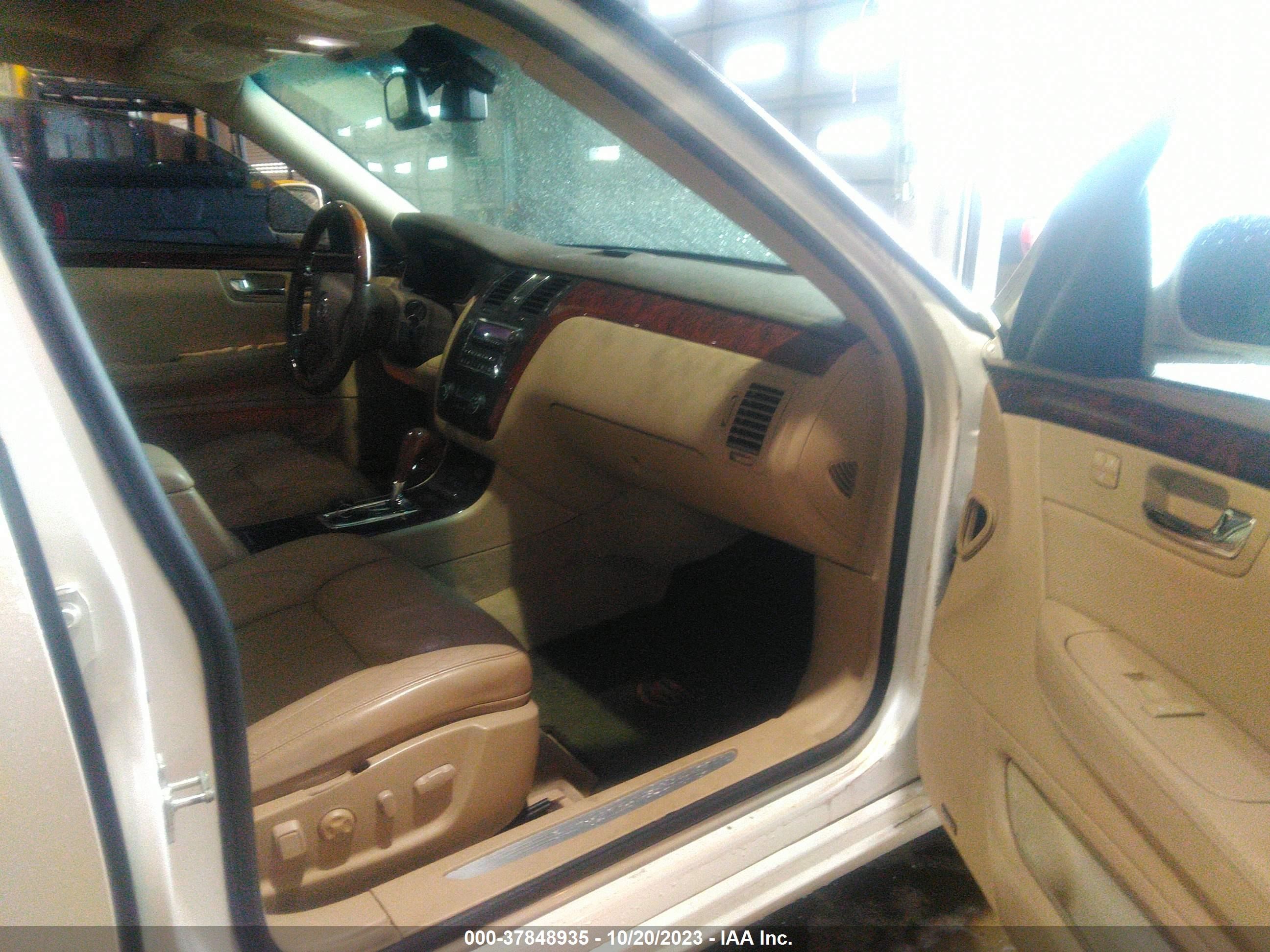 Photo 4 VIN: 1G6KD57956U179932 - CADILLAC DTS 