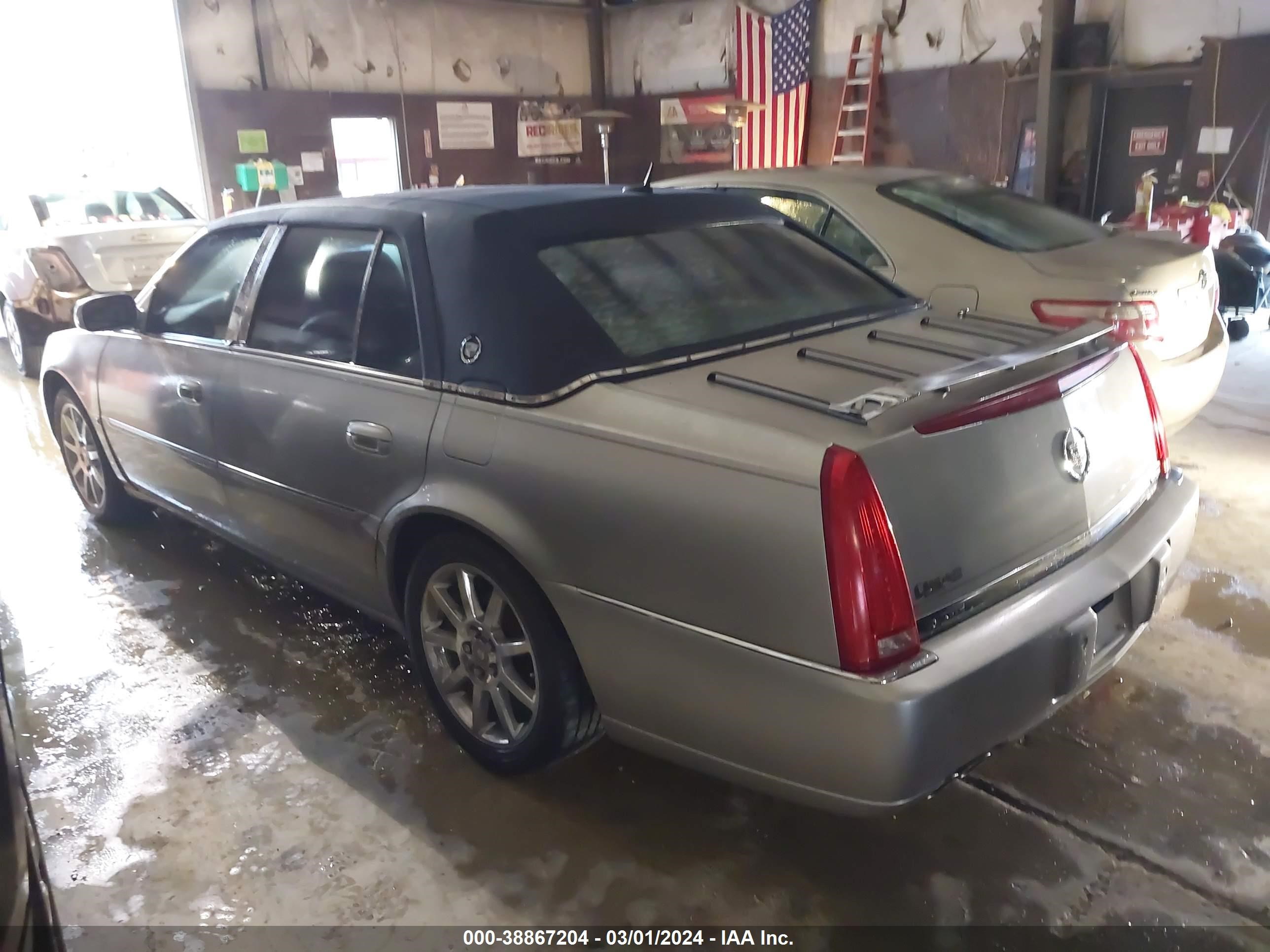 Photo 2 VIN: 1G6KD57976U122308 - CADILLAC DTS 