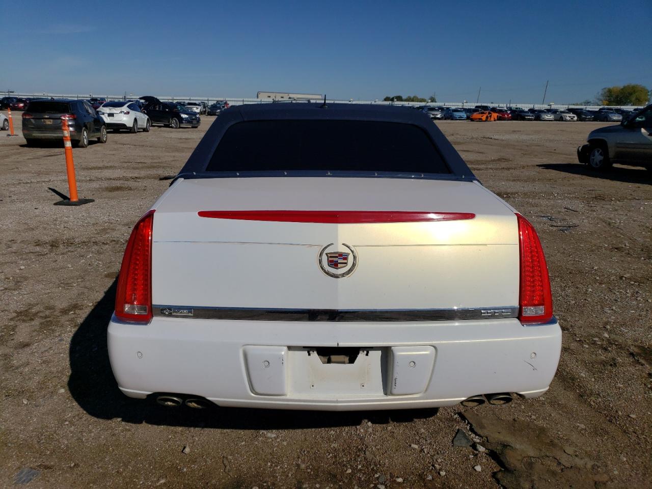 Photo 5 VIN: 1G6KD57996U119524 - CADILLAC DTS 