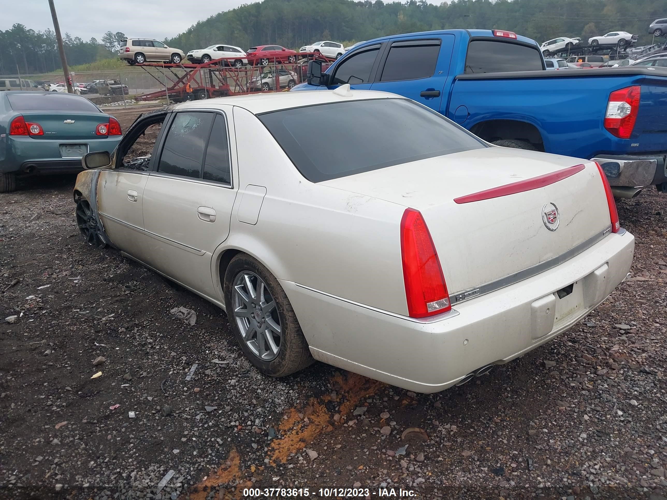 Photo 2 VIN: 1G6KD579993135761 - CADILLAC DTS 