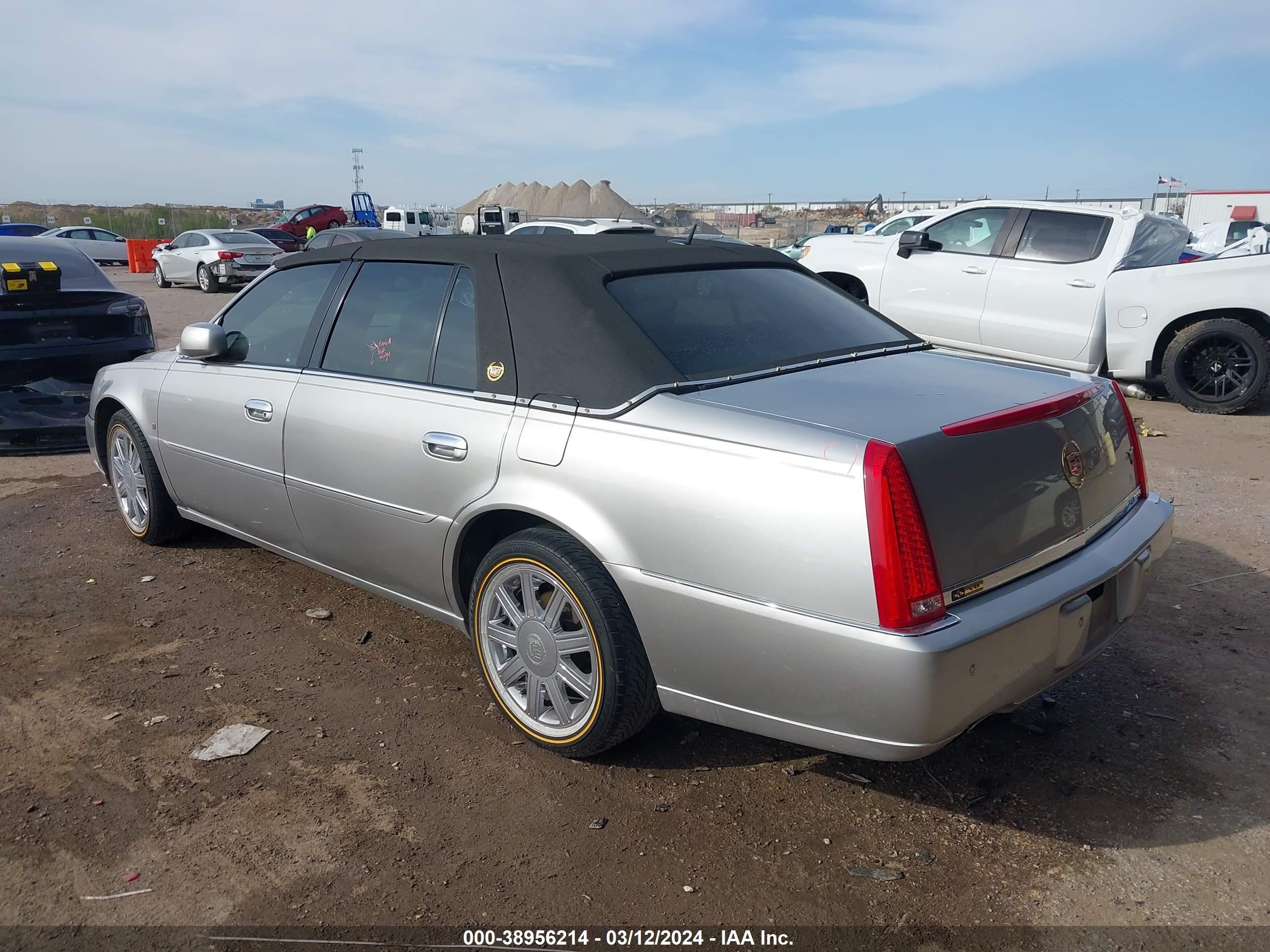 Photo 2 VIN: 1G6KD57Y06U207546 - CADILLAC DTS 