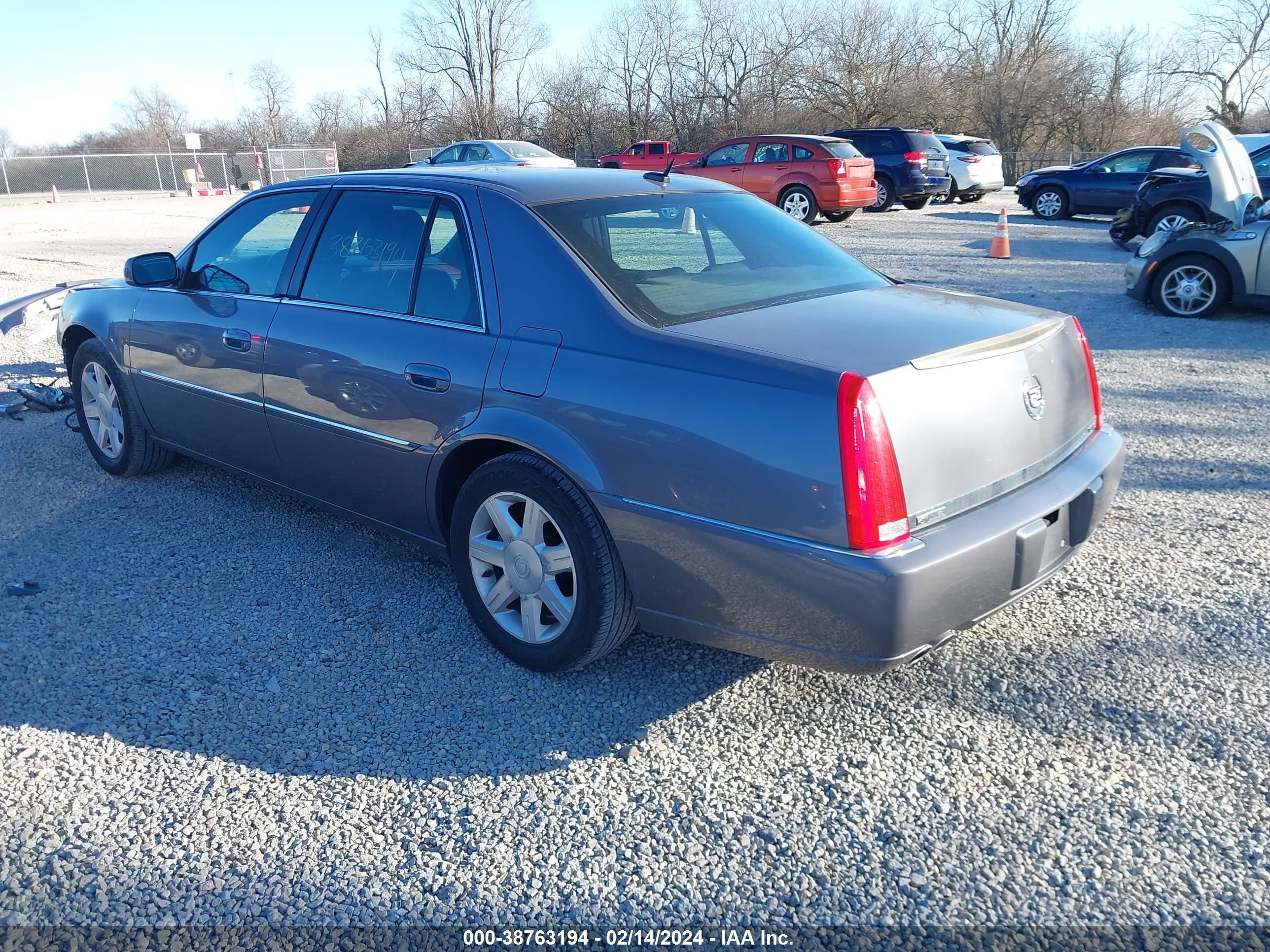 Photo 2 VIN: 1G6KD57Y07U128928 - CADILLAC DTS 