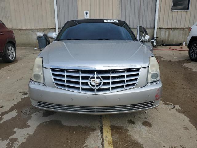 Photo 4 VIN: 1G6KD57Y08U127697 - CADILLAC DTS 