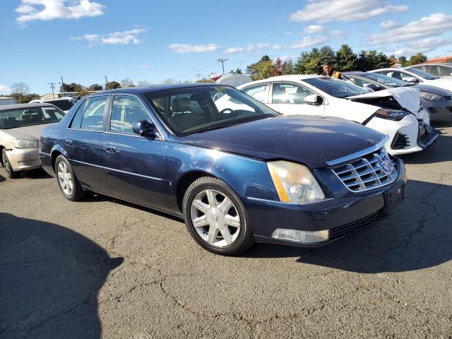 Photo 3 VIN: 1G6KD57Y16U180096 - CADILLAC DTS 