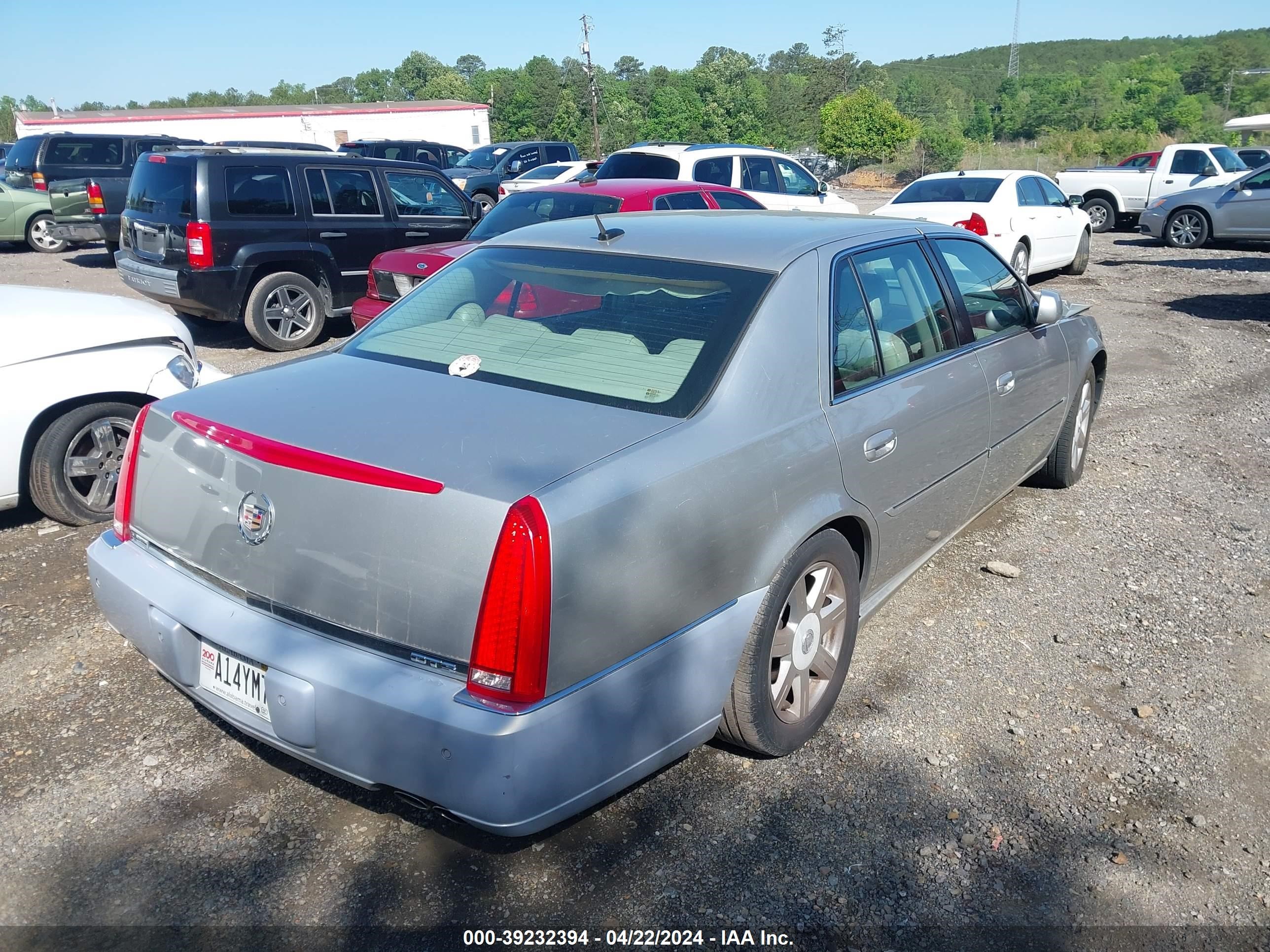 Photo 3 VIN: 1G6KD57Y17U180455 - CADILLAC DTS 