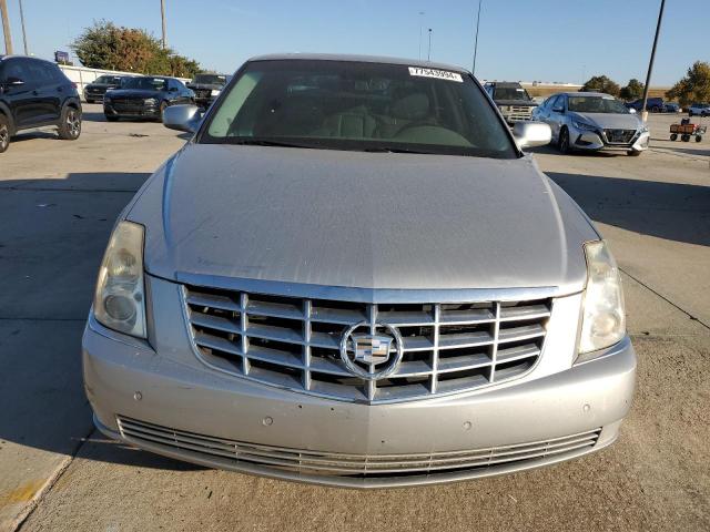 Photo 4 VIN: 1G6KD57Y17U218041 - CADILLAC DTS 