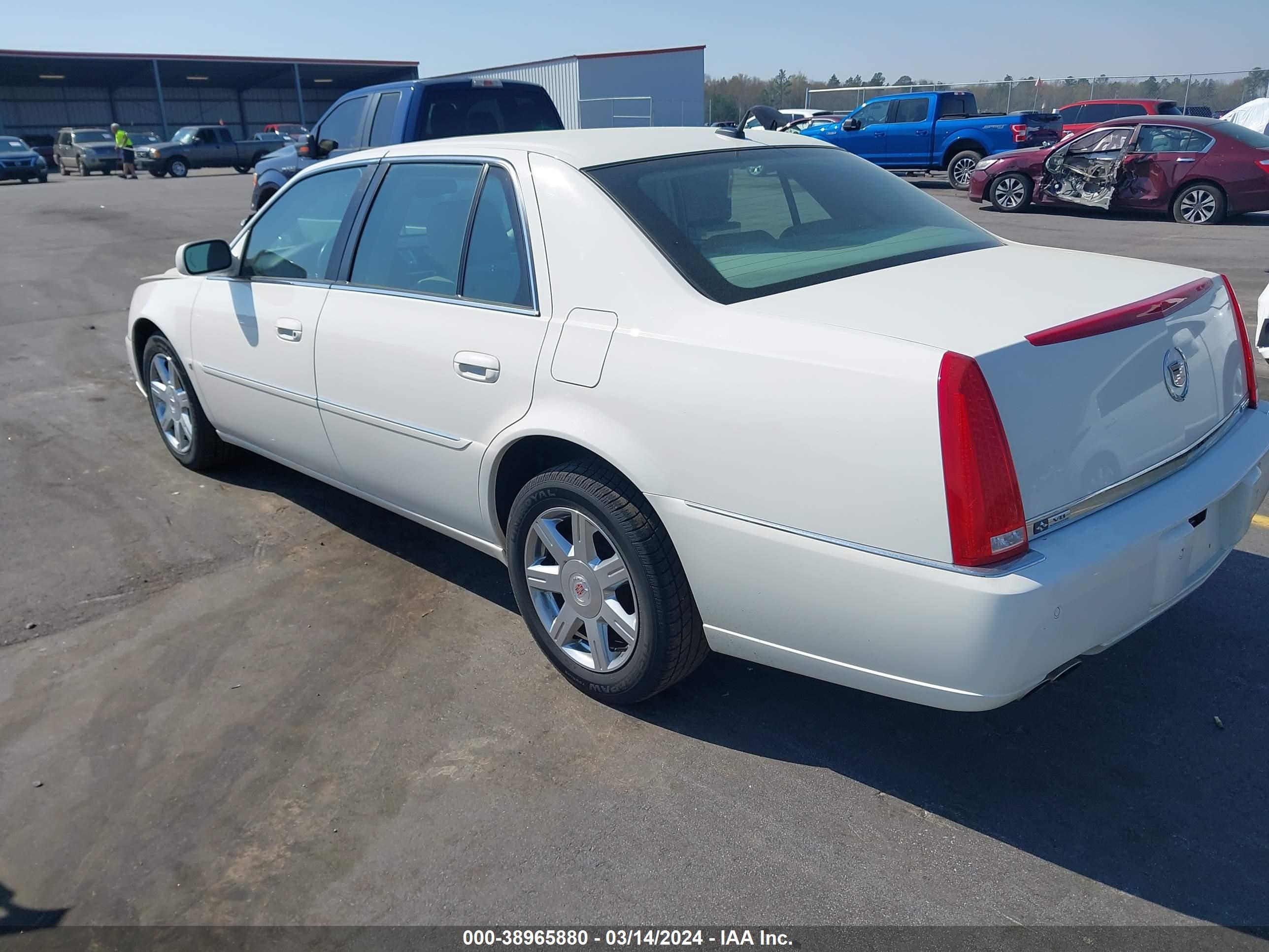 Photo 2 VIN: 1G6KD57Y17U223434 - CADILLAC DTS 