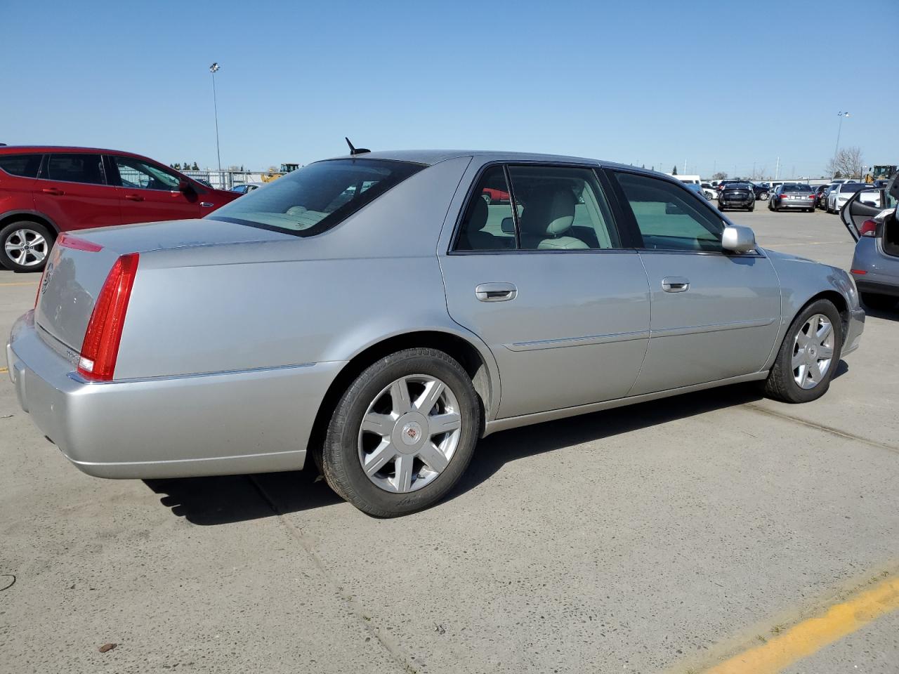 Photo 2 VIN: 1G6KD57Y17U226494 - CADILLAC DTS 