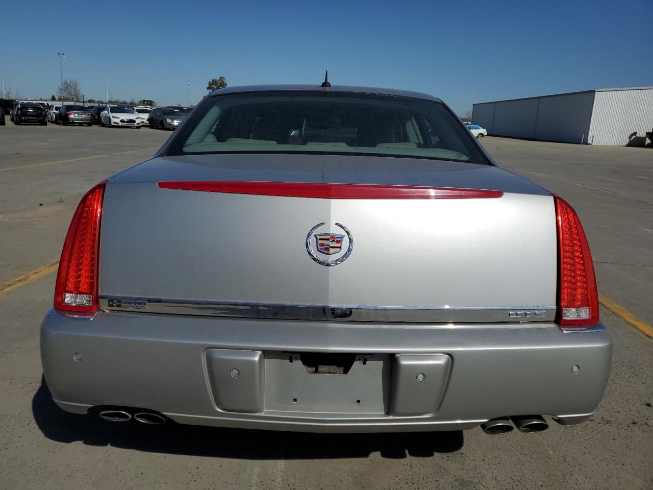 Photo 5 VIN: 1G6KD57Y17U226494 - CADILLAC DTS 