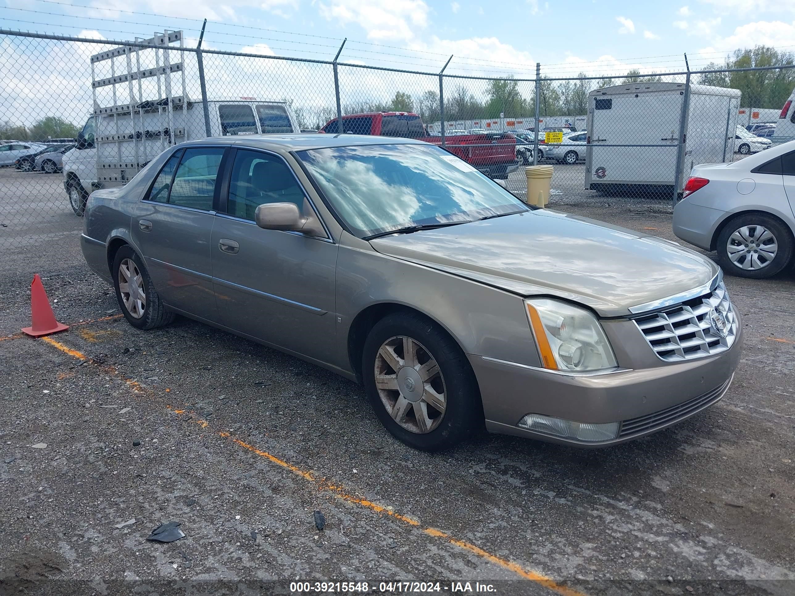 Photo 0 VIN: 1G6KD57Y27U124508 - CADILLAC DTS 