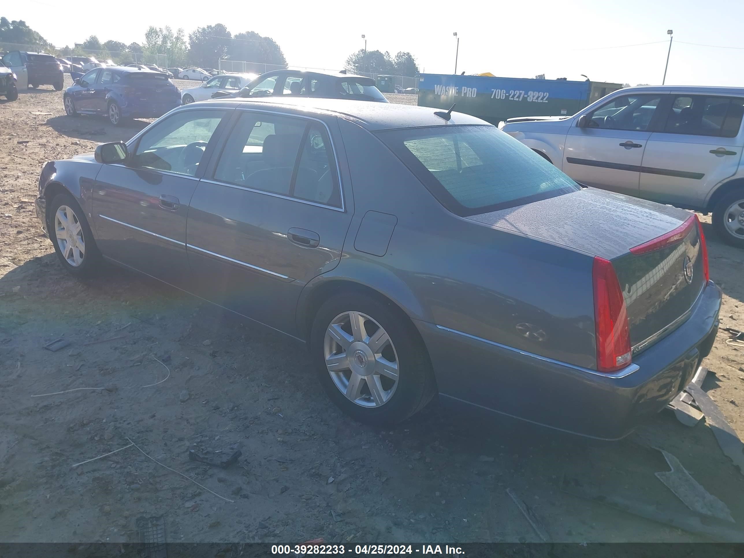 Photo 2 VIN: 1G6KD57Y27U214273 - CADILLAC DTS 