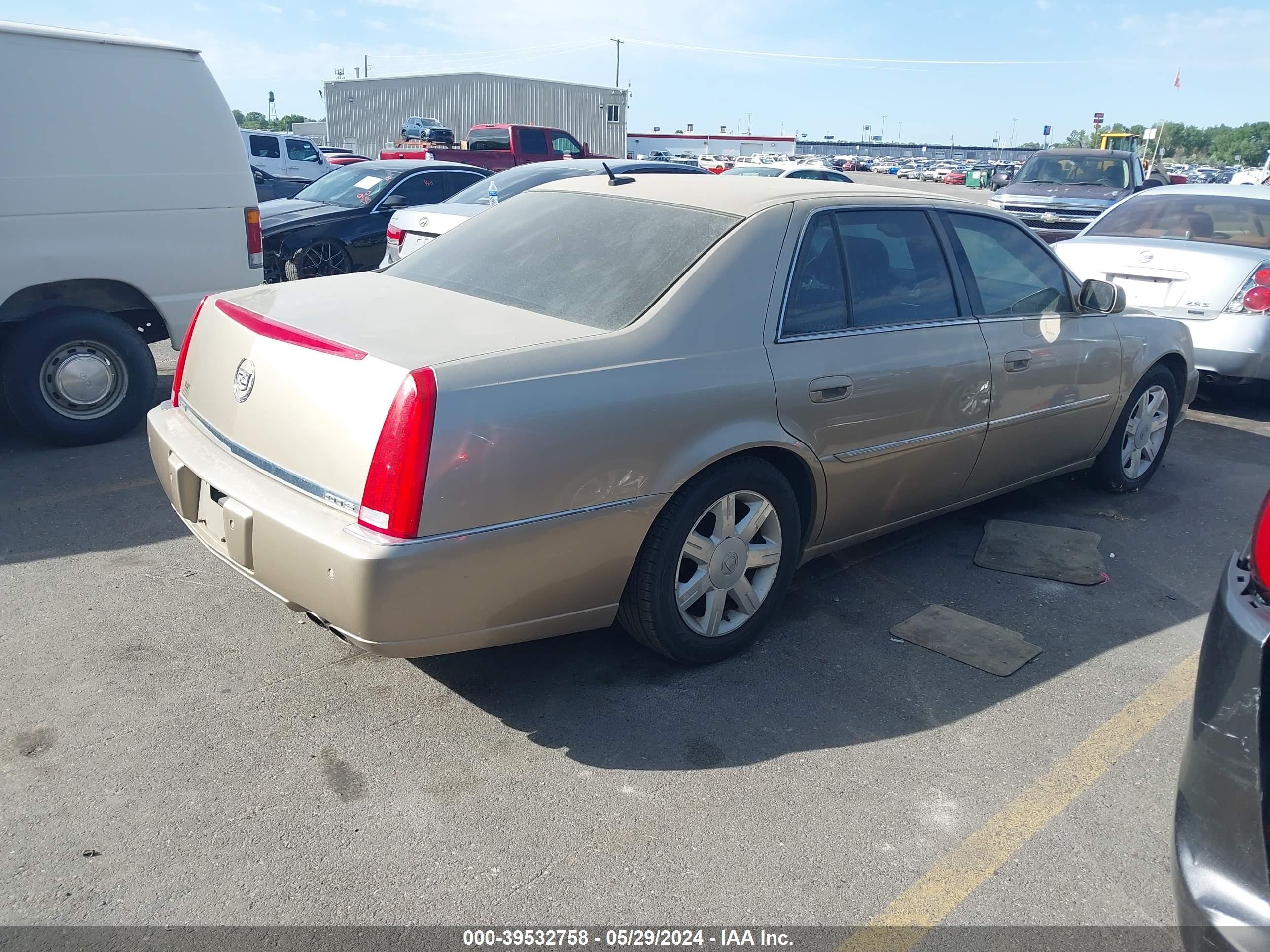 Photo 3 VIN: 1G6KD57Y46U101438 - CADILLAC DTS 