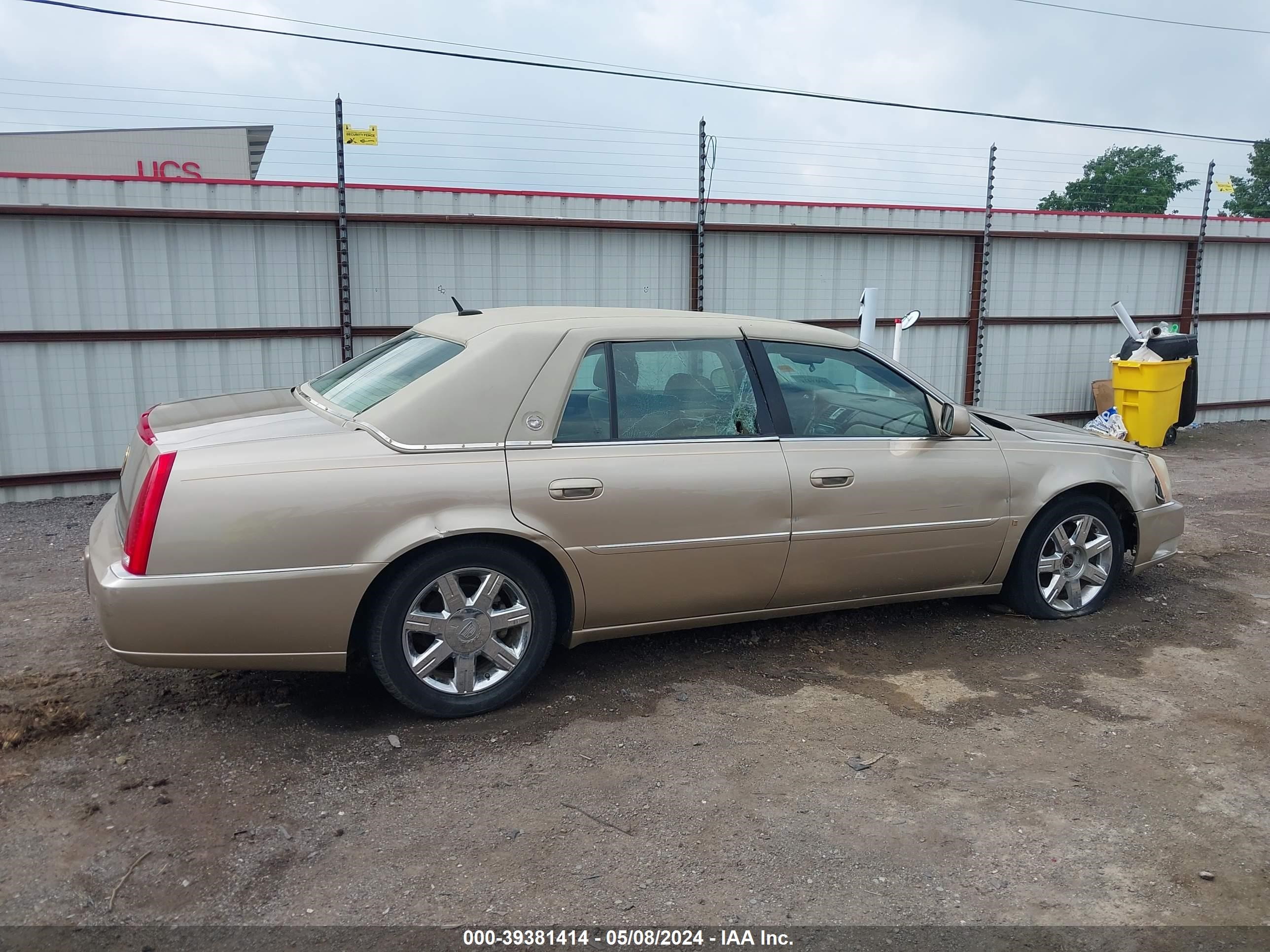 Photo 12 VIN: 1G6KD57Y46U174745 - CADILLAC DTS 