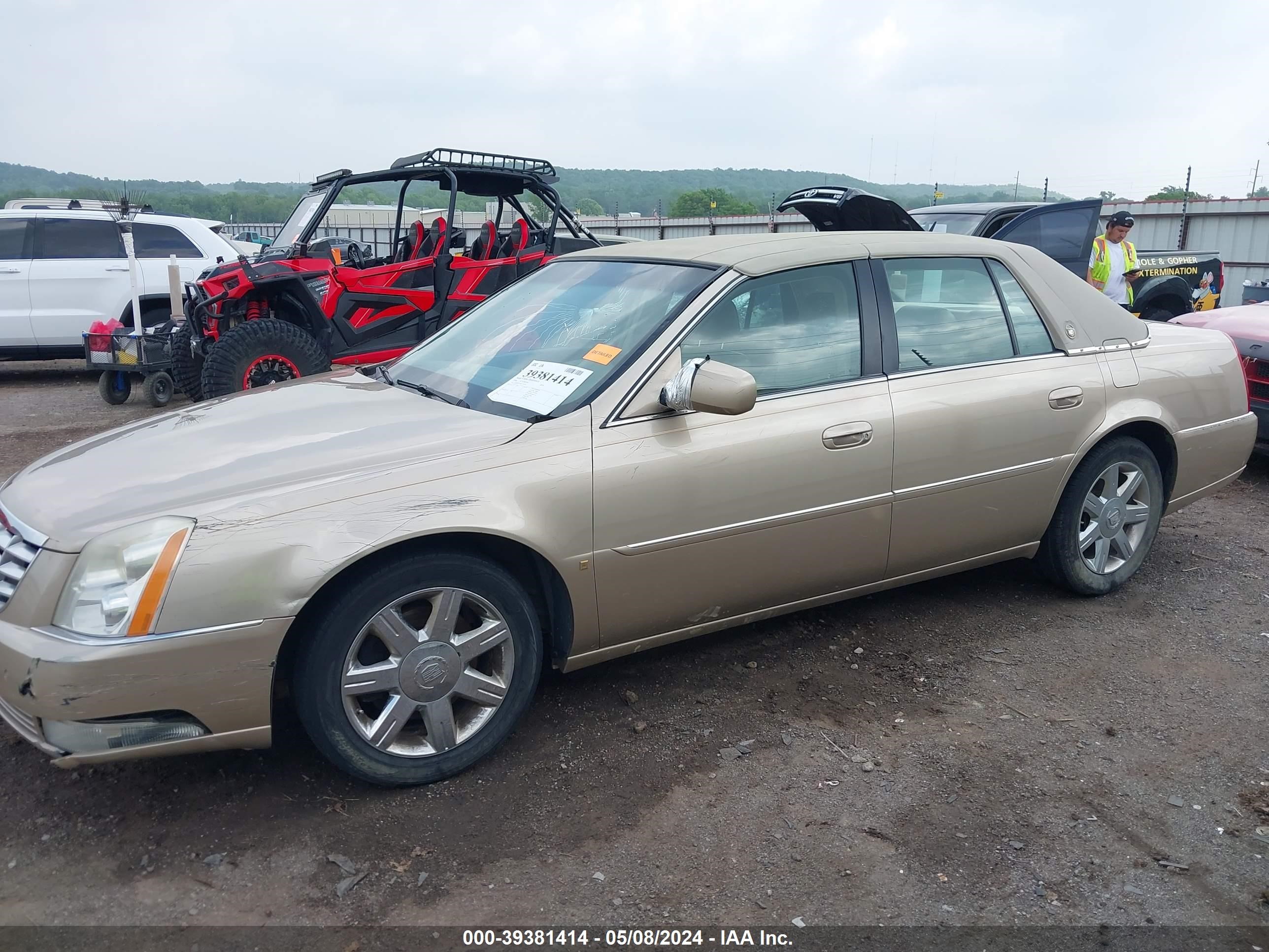 Photo 13 VIN: 1G6KD57Y46U174745 - CADILLAC DTS 