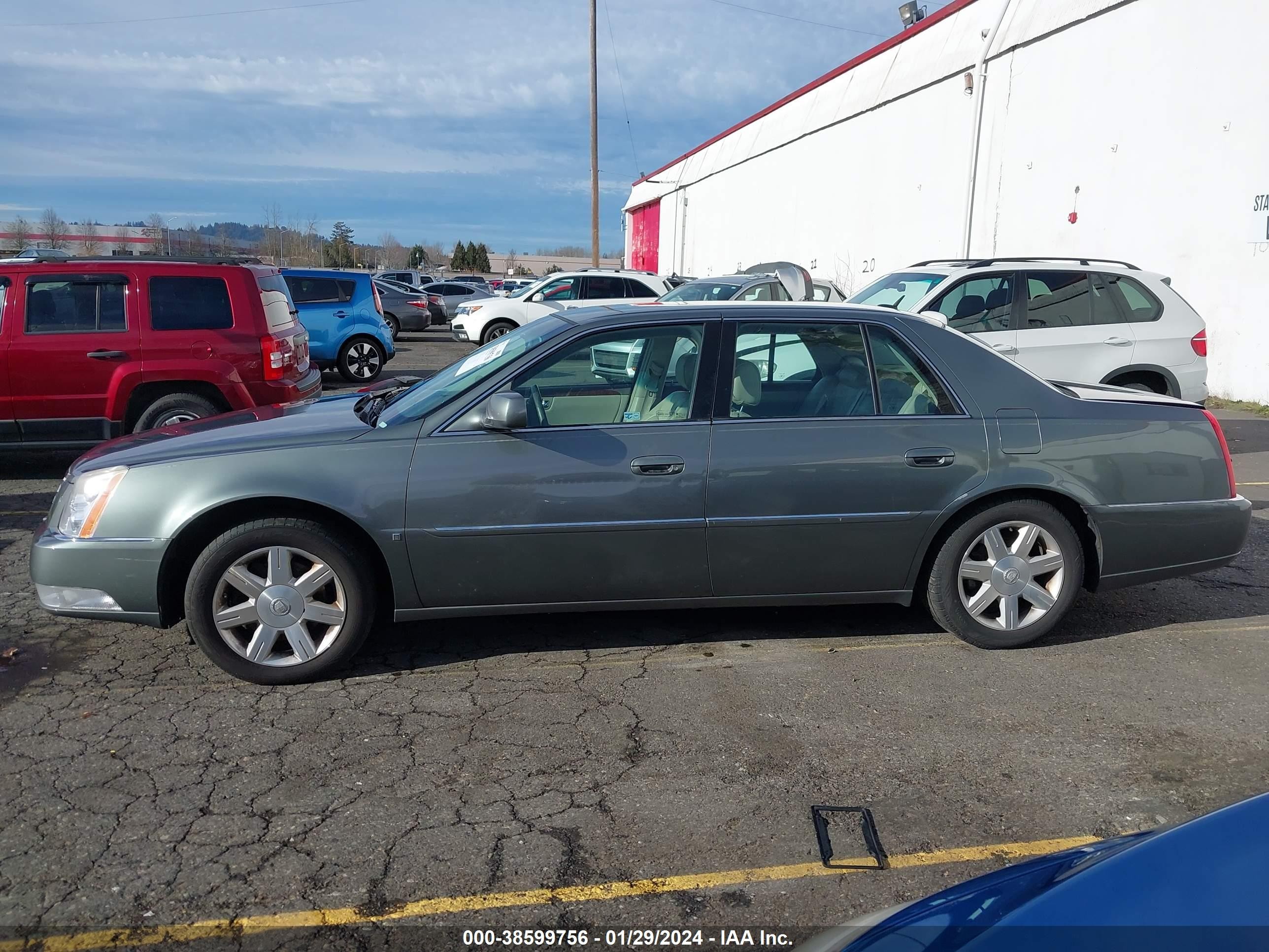 Photo 12 VIN: 1G6KD57Y46U197281 - CADILLAC DTS 