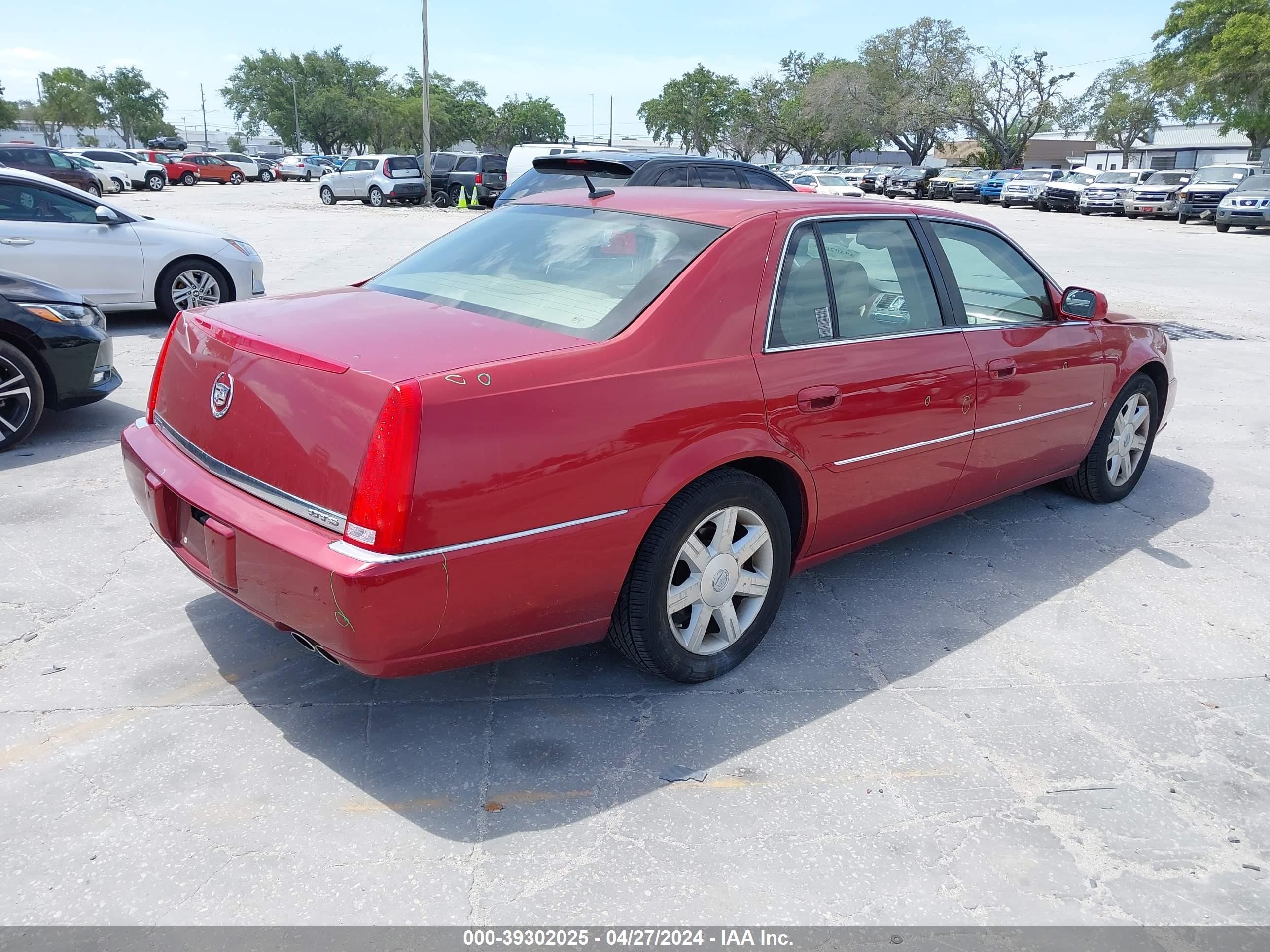 Photo 3 VIN: 1G6KD57Y46U227847 - CADILLAC DTS 