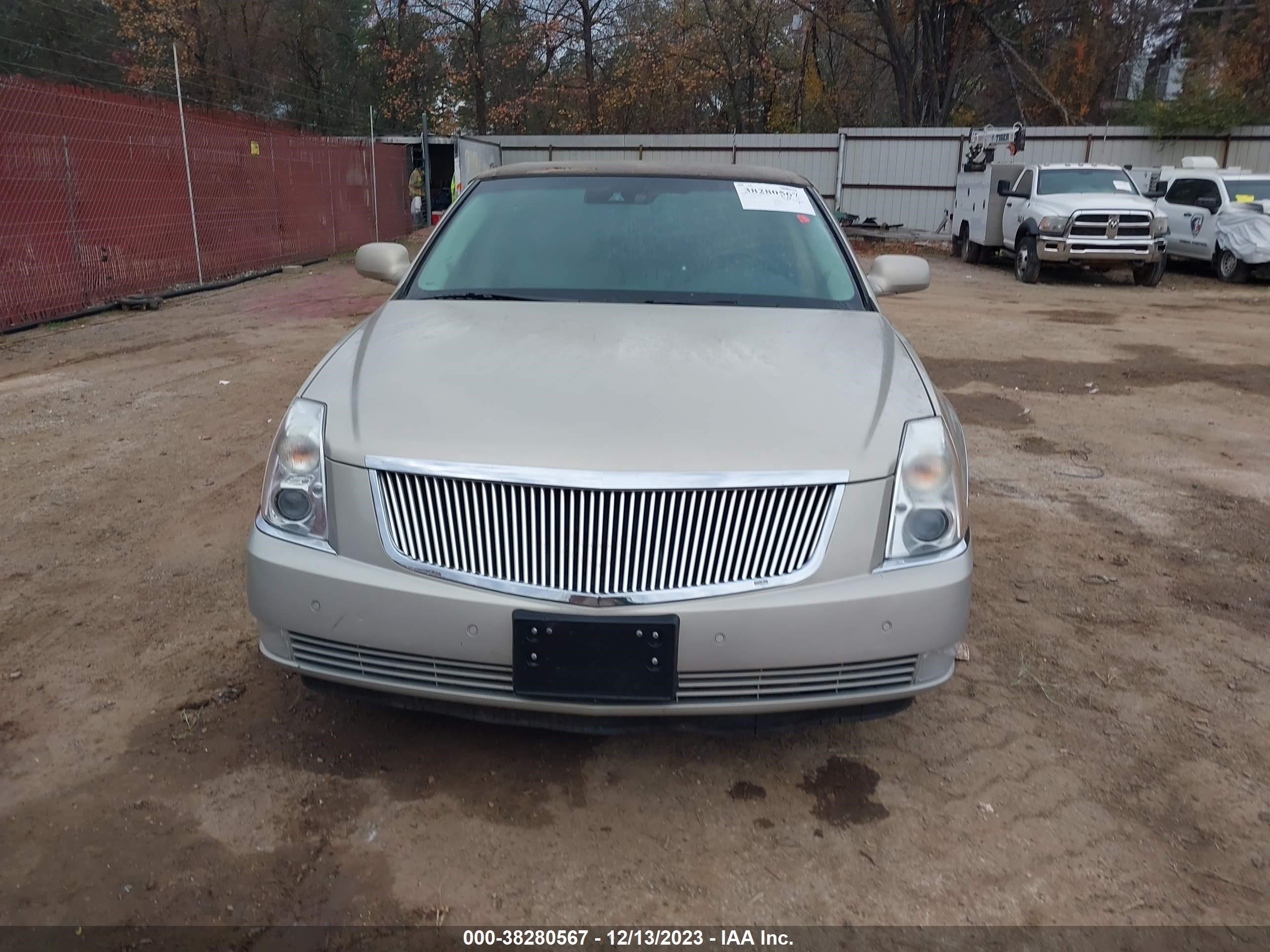 Photo 11 VIN: 1G6KD57Y49U121421 - CADILLAC DTS 