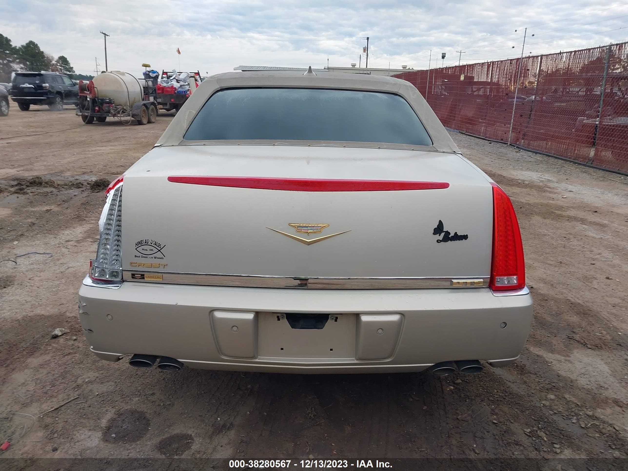 Photo 15 VIN: 1G6KD57Y49U121421 - CADILLAC DTS 